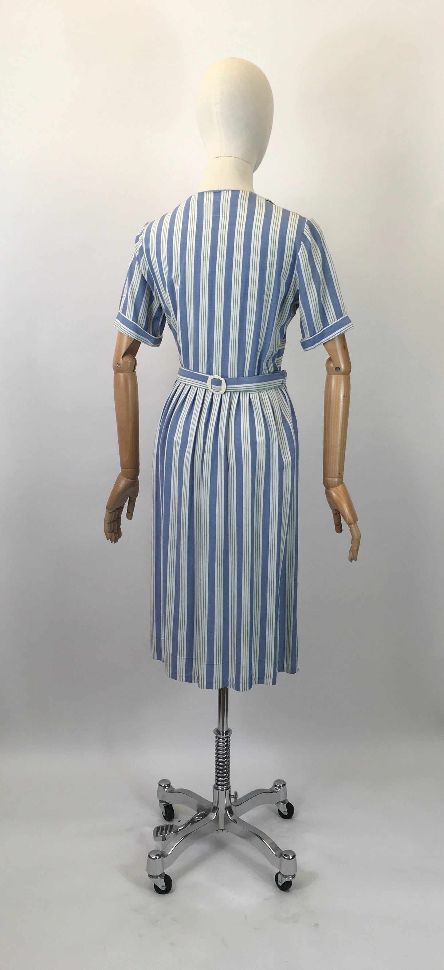 Original 1950s cute cotton day dress - striped in cornflower blue, white, green