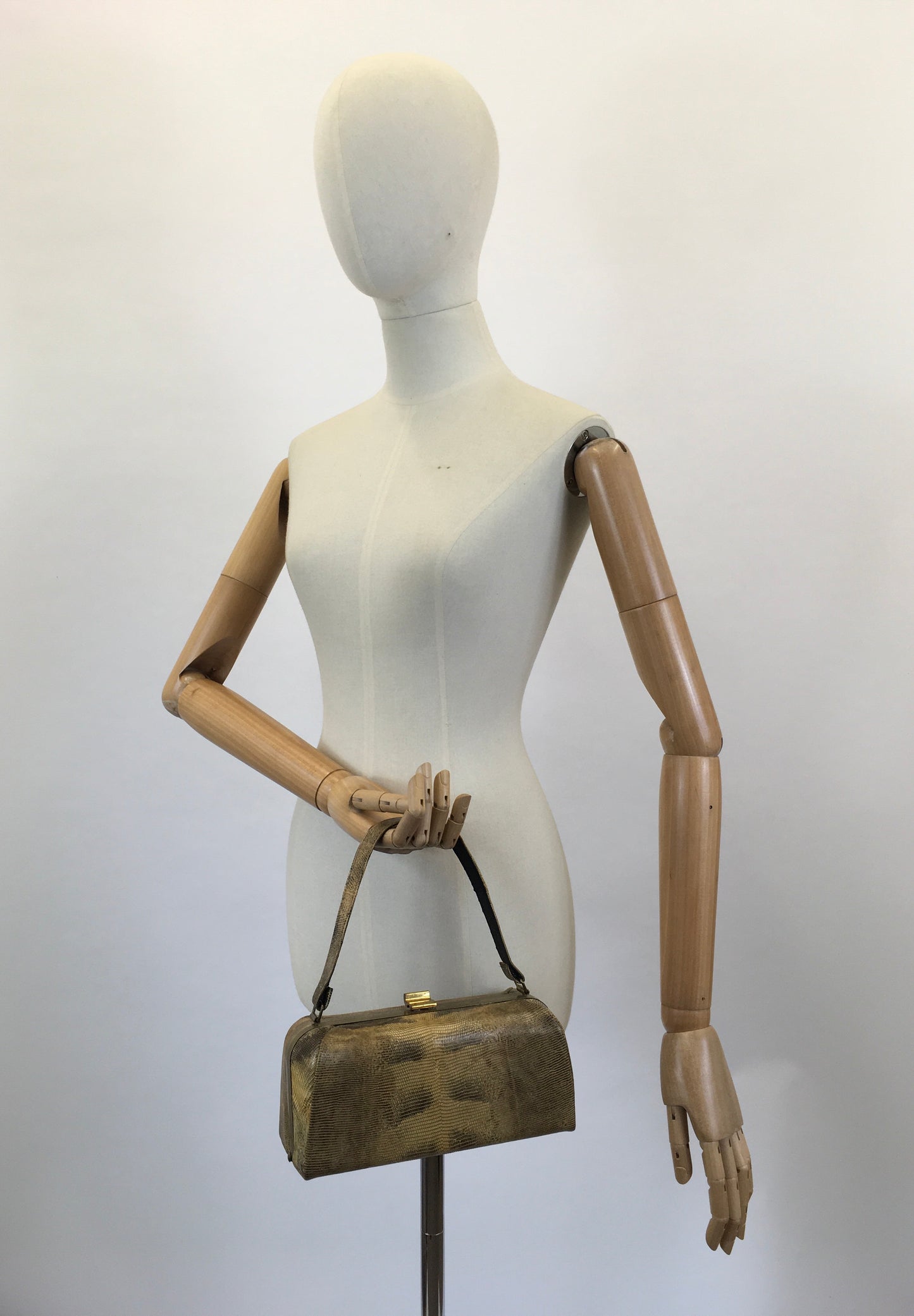 Original 1940’s Snakeskin Box Handbag.