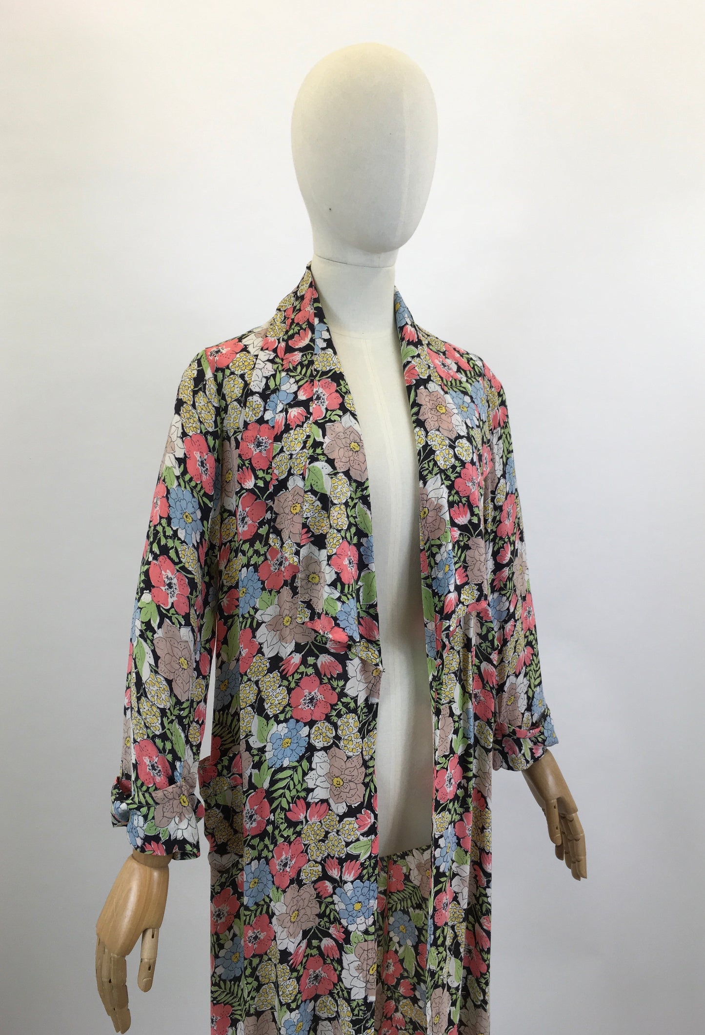 Original 1930’s Gorgeous Floral Summer Coat - Cornflower Blue, Dusky Pink, Primrose Yellow and Pistachio Green flowers