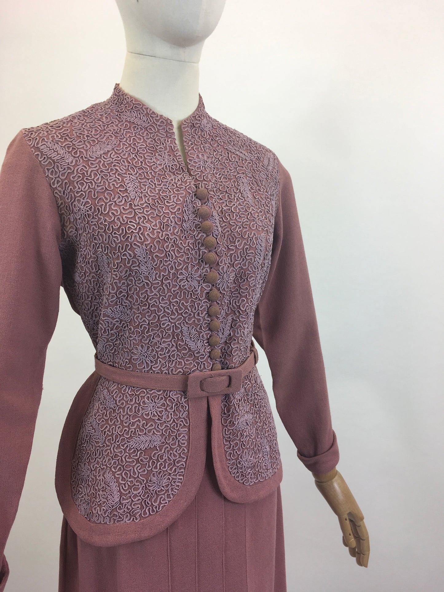 Original 1940’s Gorgeous 2pc suit - in a Dusky Rose