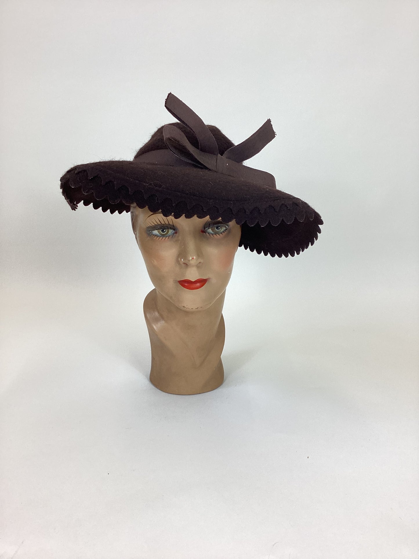 Original 40's Gorgeous Felted Hat - in Rich dark Brown