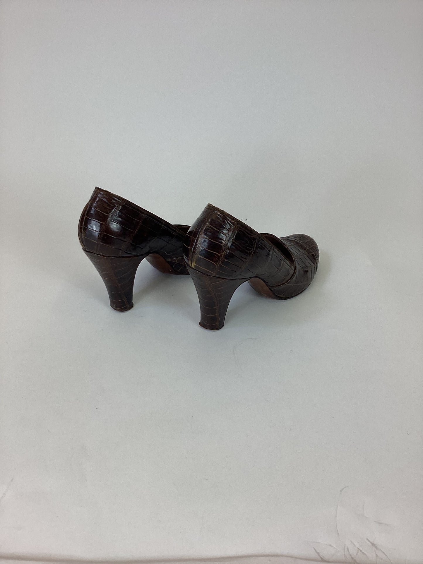 Original 40's Faux Alligator Shoes - in Chocolate Brown