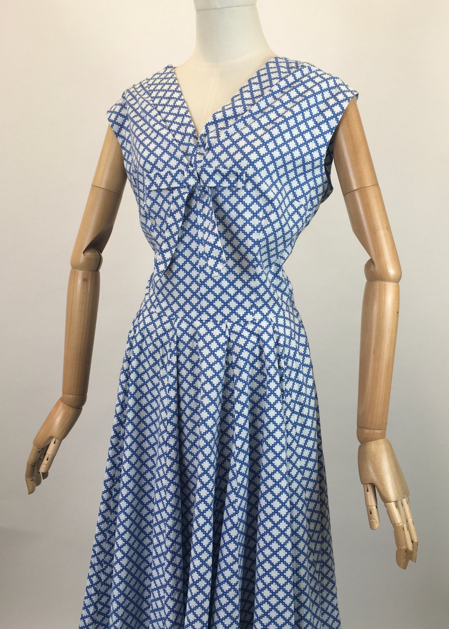 Original 1950s Fabulous Cotton Day dress- in Powder Blue and White