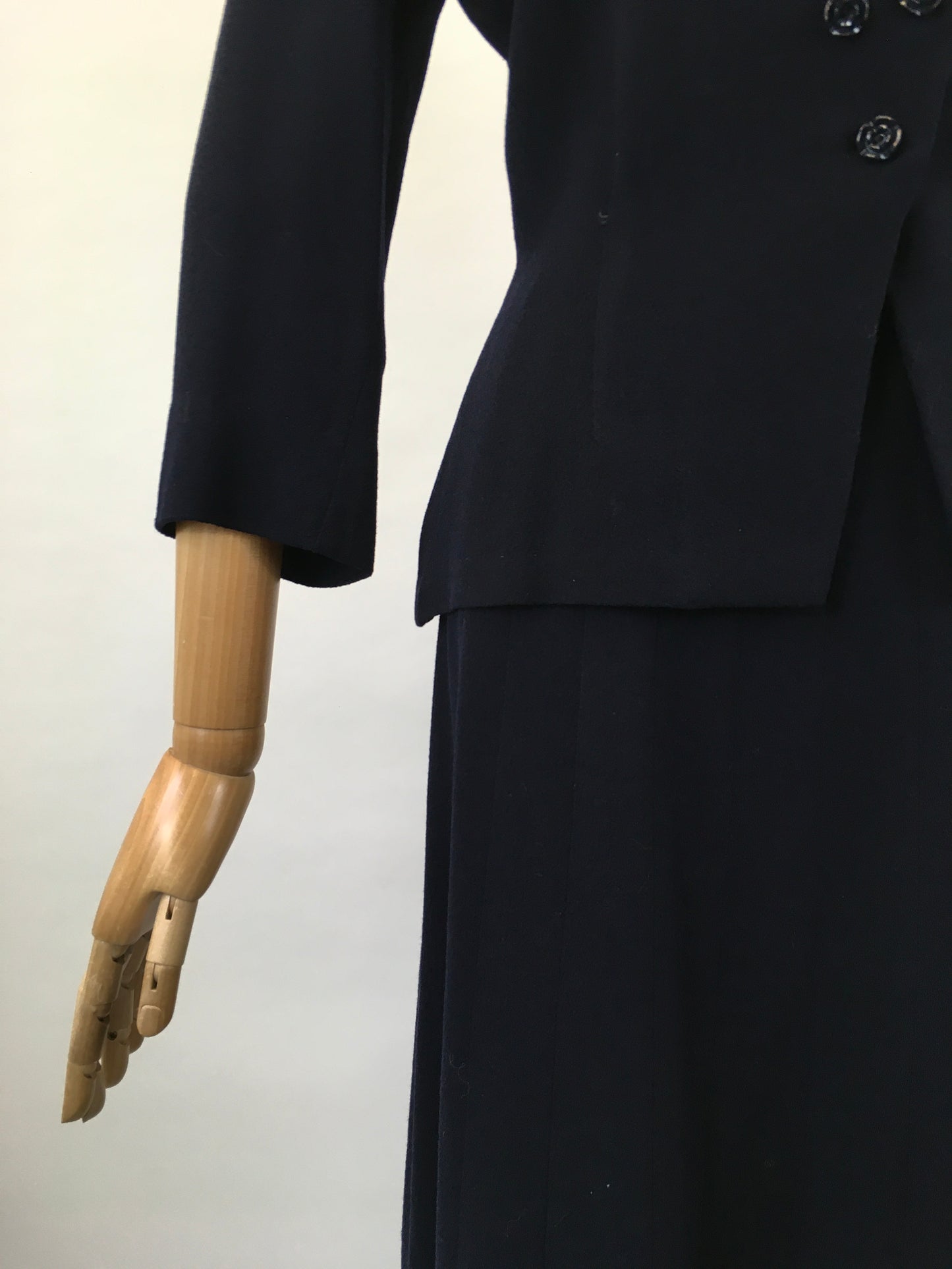 Original 1940’s Gorgeous 2pc suit - Dark Navy with White contrast