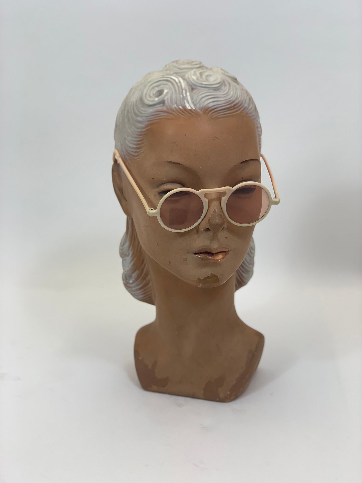 Original 1940’s tinted sunglasses - cream