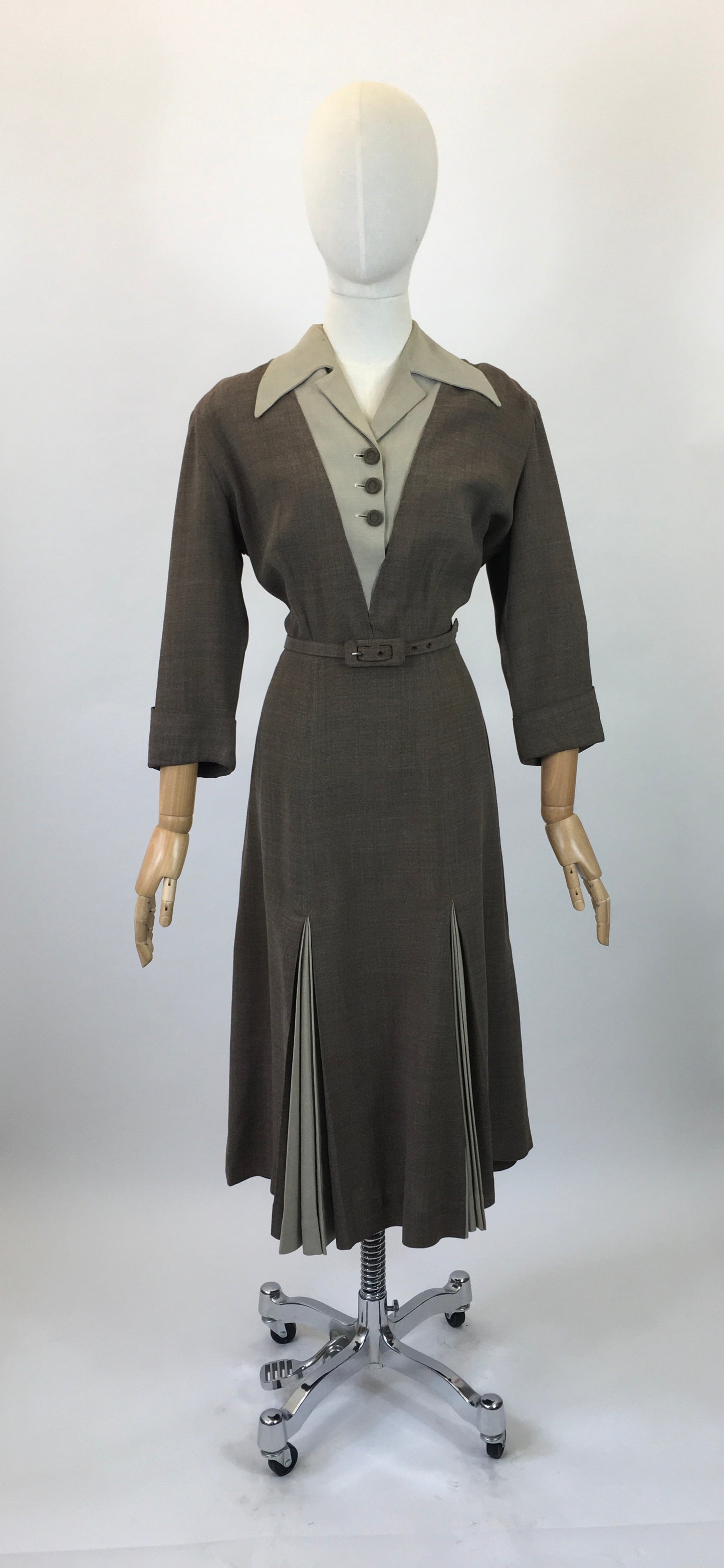 Original 40’s Beautiful Two Tone dress - Taupe and Brown colourway.