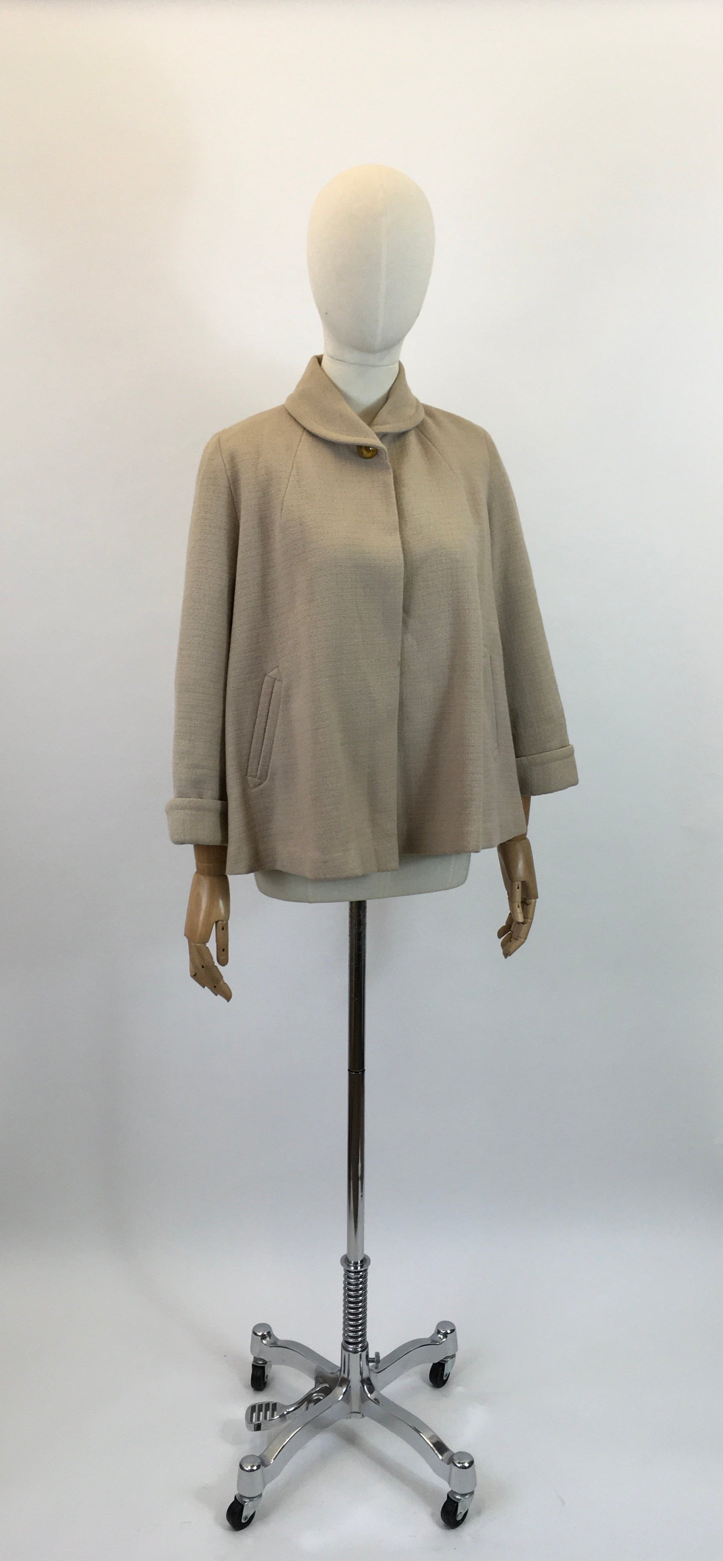 Original 1940’s swagger Jacket - in calming fawn