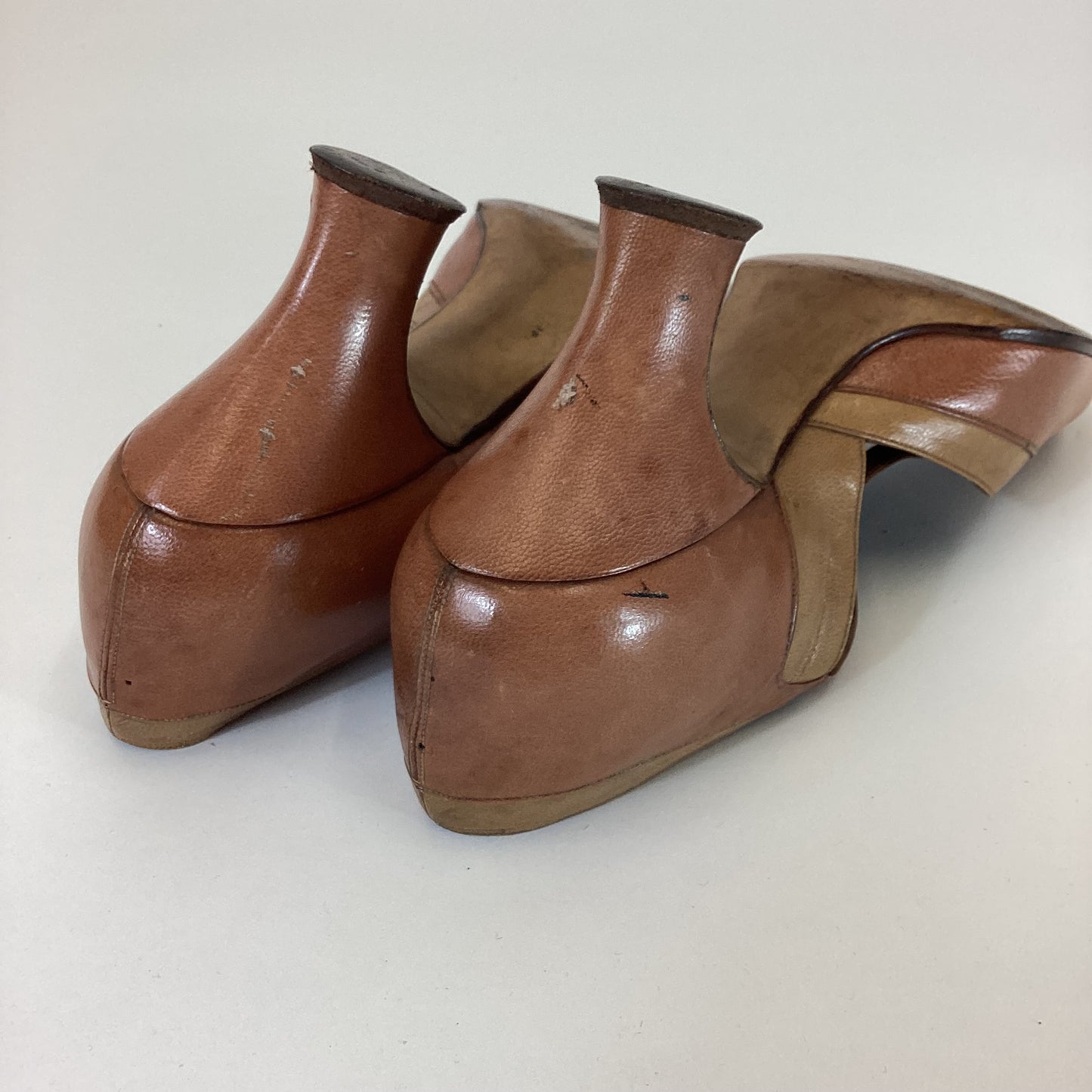 Original 20's/30's stunning 2 tone shoes - in taupe and sand colourway