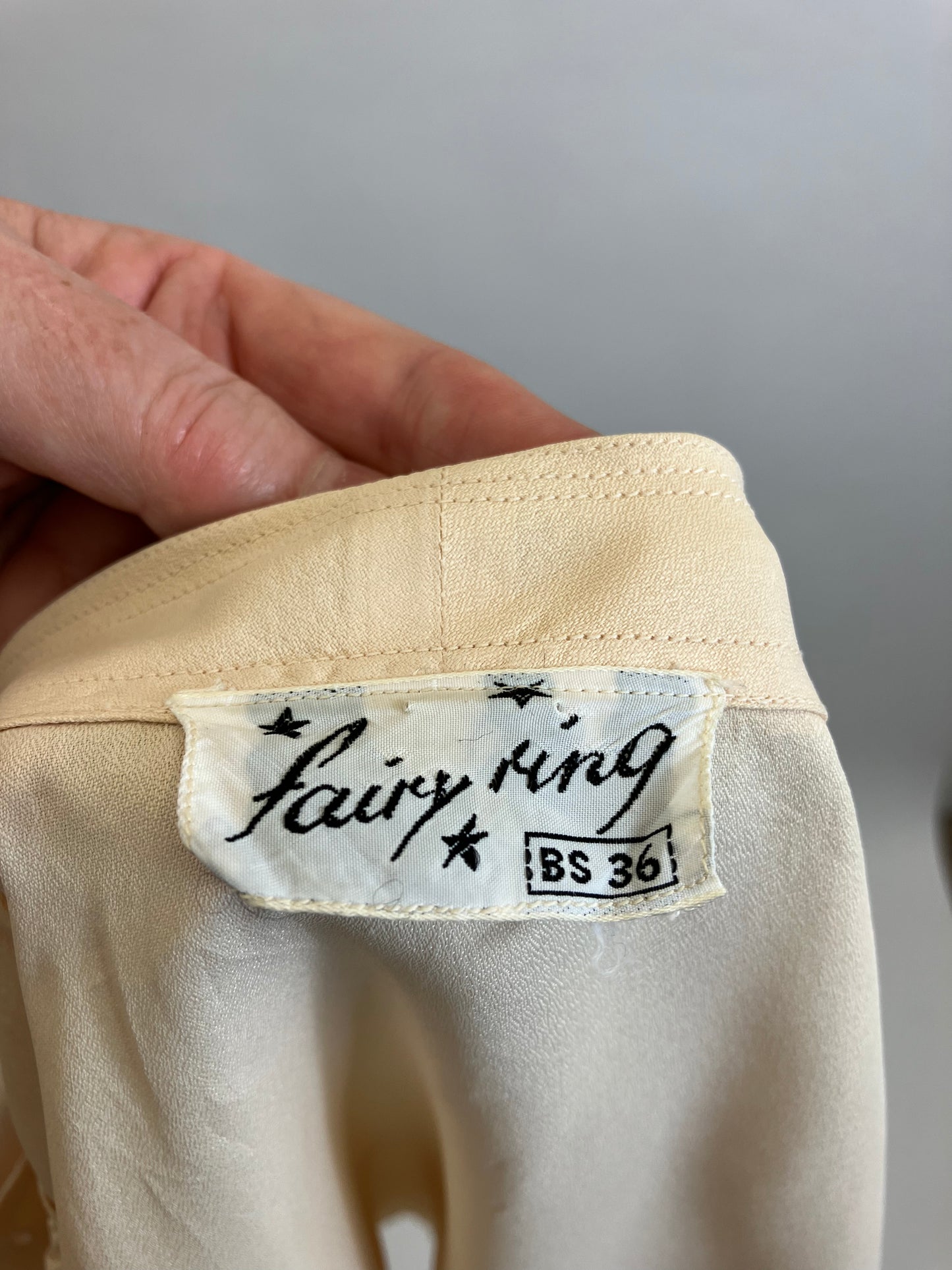 Original Beautiful 1950’s Blouse - soft Apricot