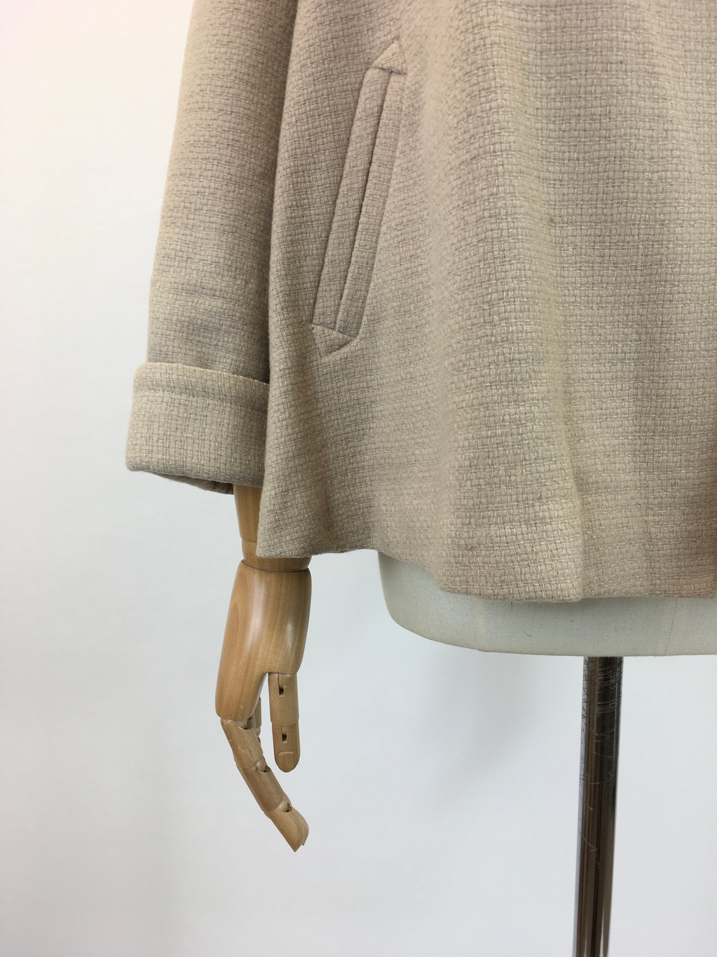 Original 1940’s swagger Jacket - in calming fawn