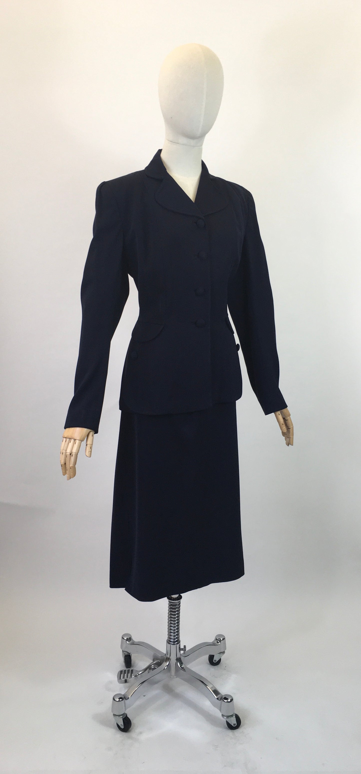 Original 1940’s Beautifully Tailored 2 pc suit -Royal Navy