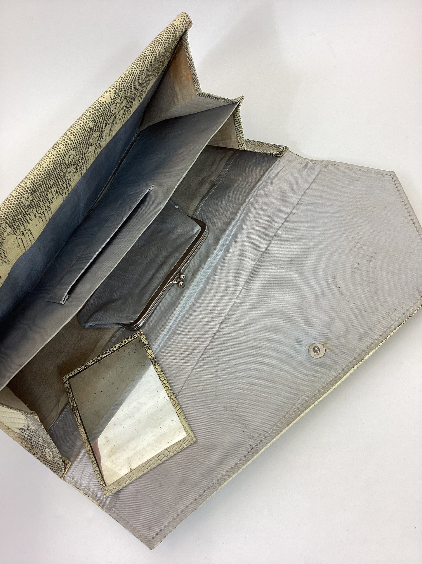 Original 1930s Fabulous Skin Clutch bag - in natural colour