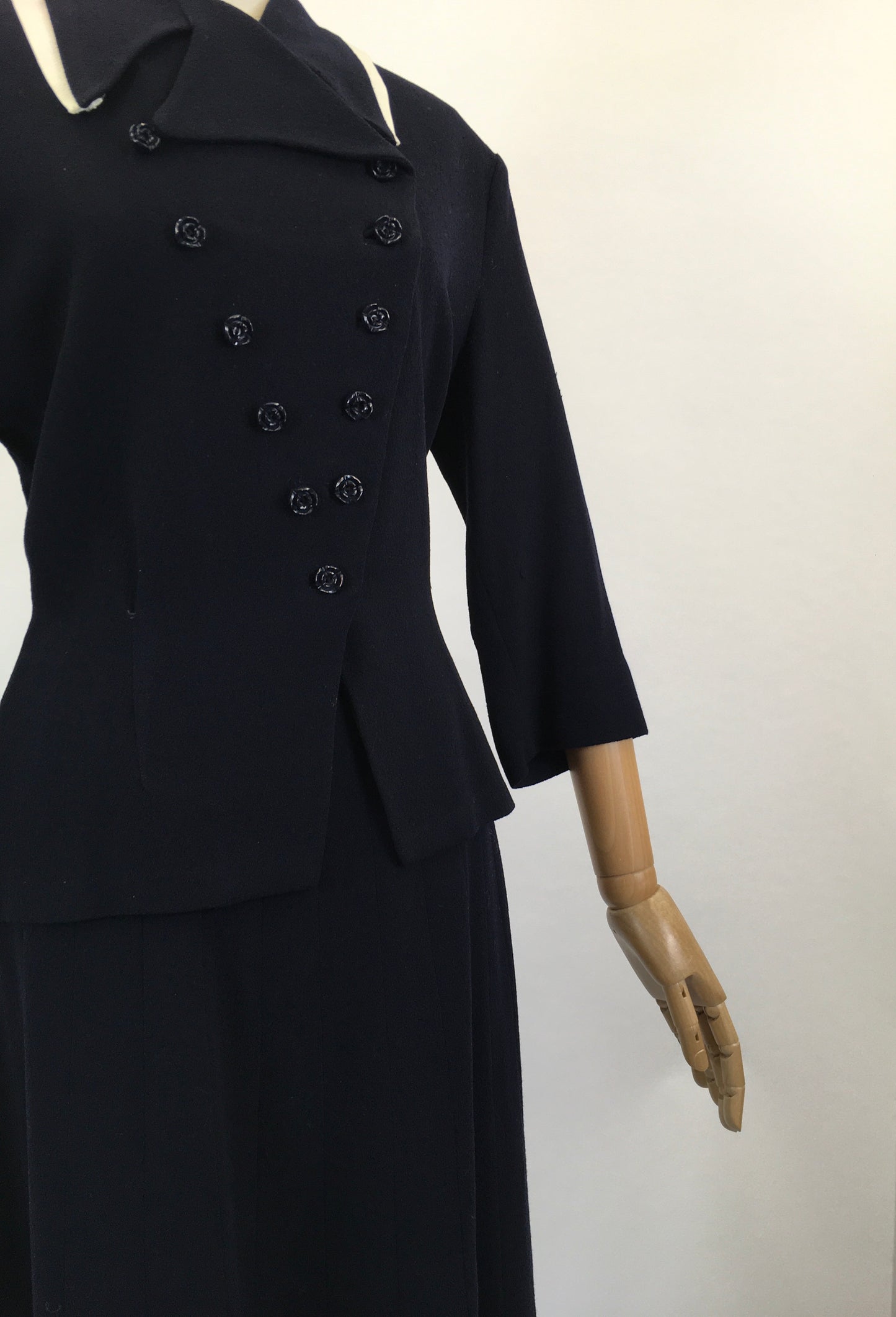 Original 1940’s Gorgeous 2pc suit - Dark Navy with White contrast