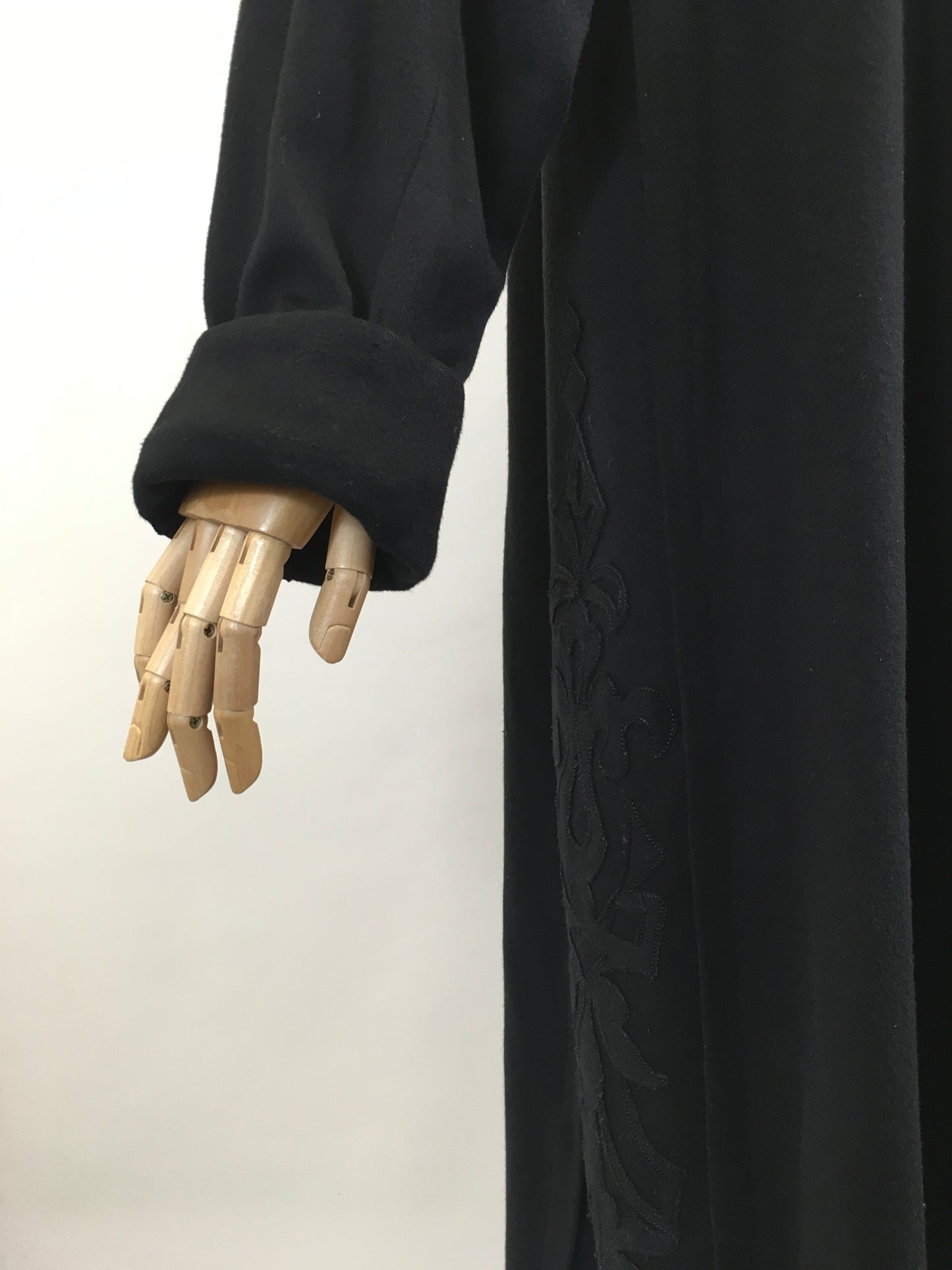 Original 20’s/ 30’s Fabulous Wool Coat in Black