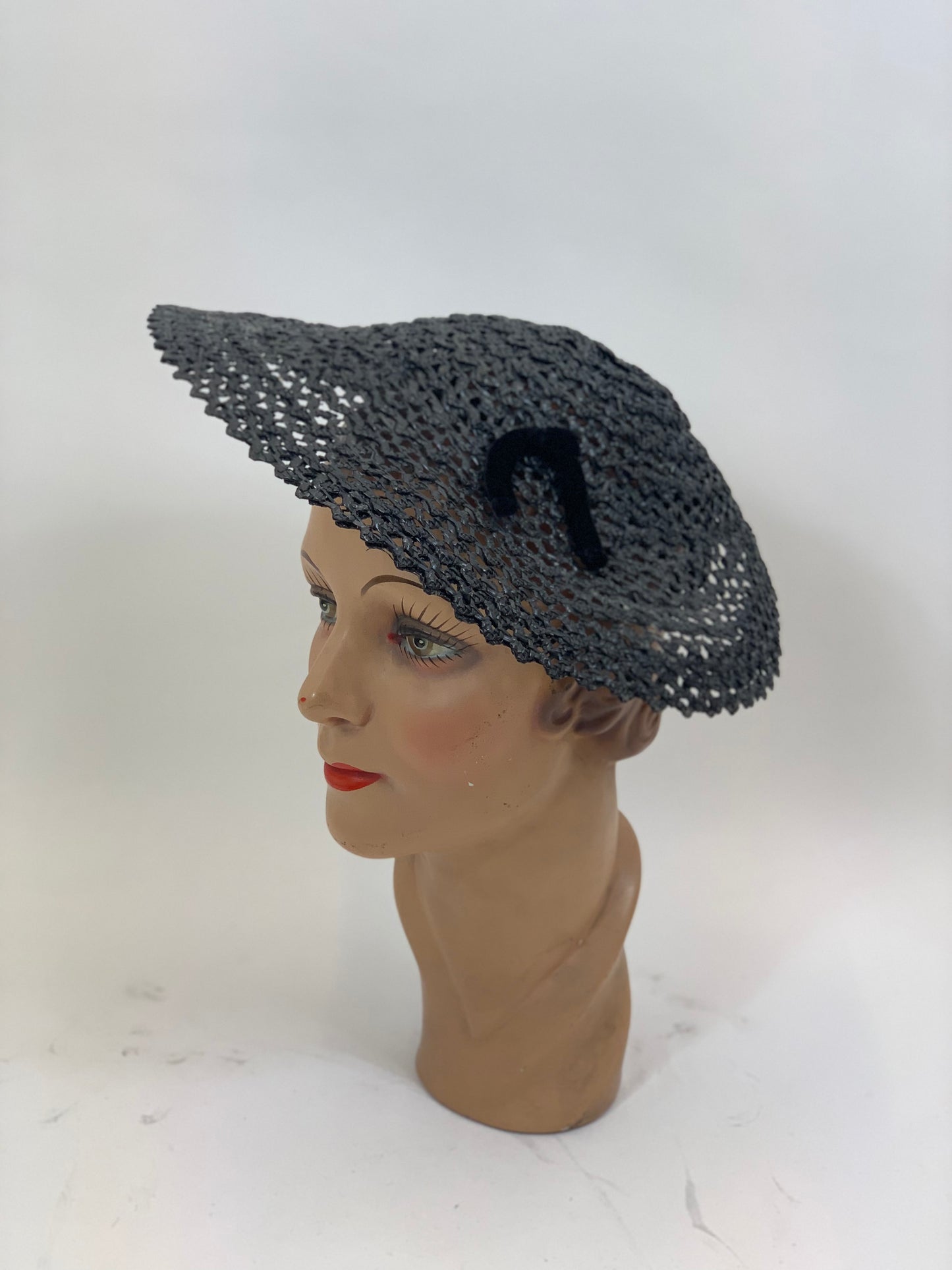 Original 1950’s Beautiful Platter Hat - in Black weave
