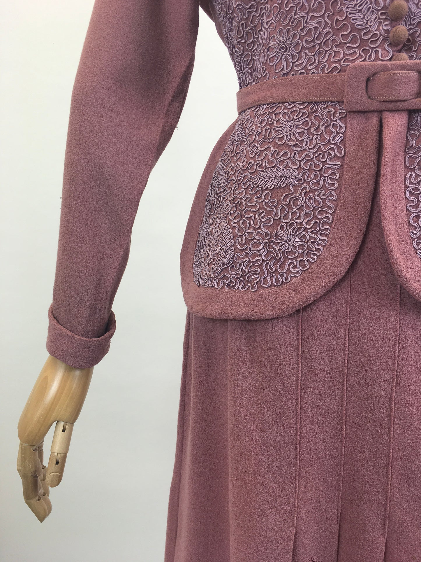 Original 1940’s Gorgeous 2pc suit - in a Dusky Rose