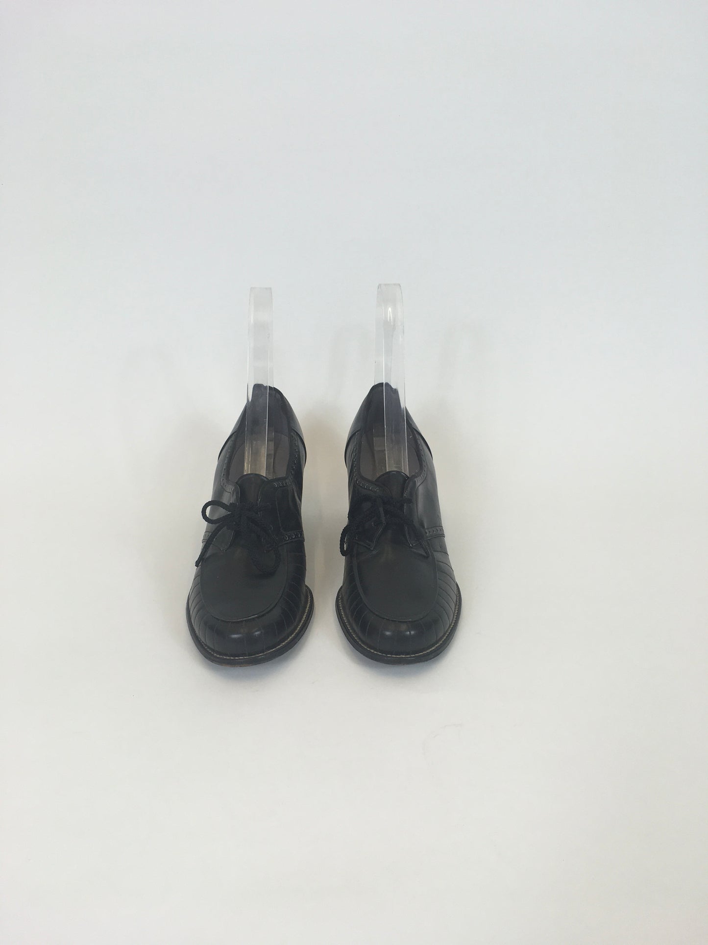 Original 1940’s Fabulous Lace Up Shoes - in True Navy