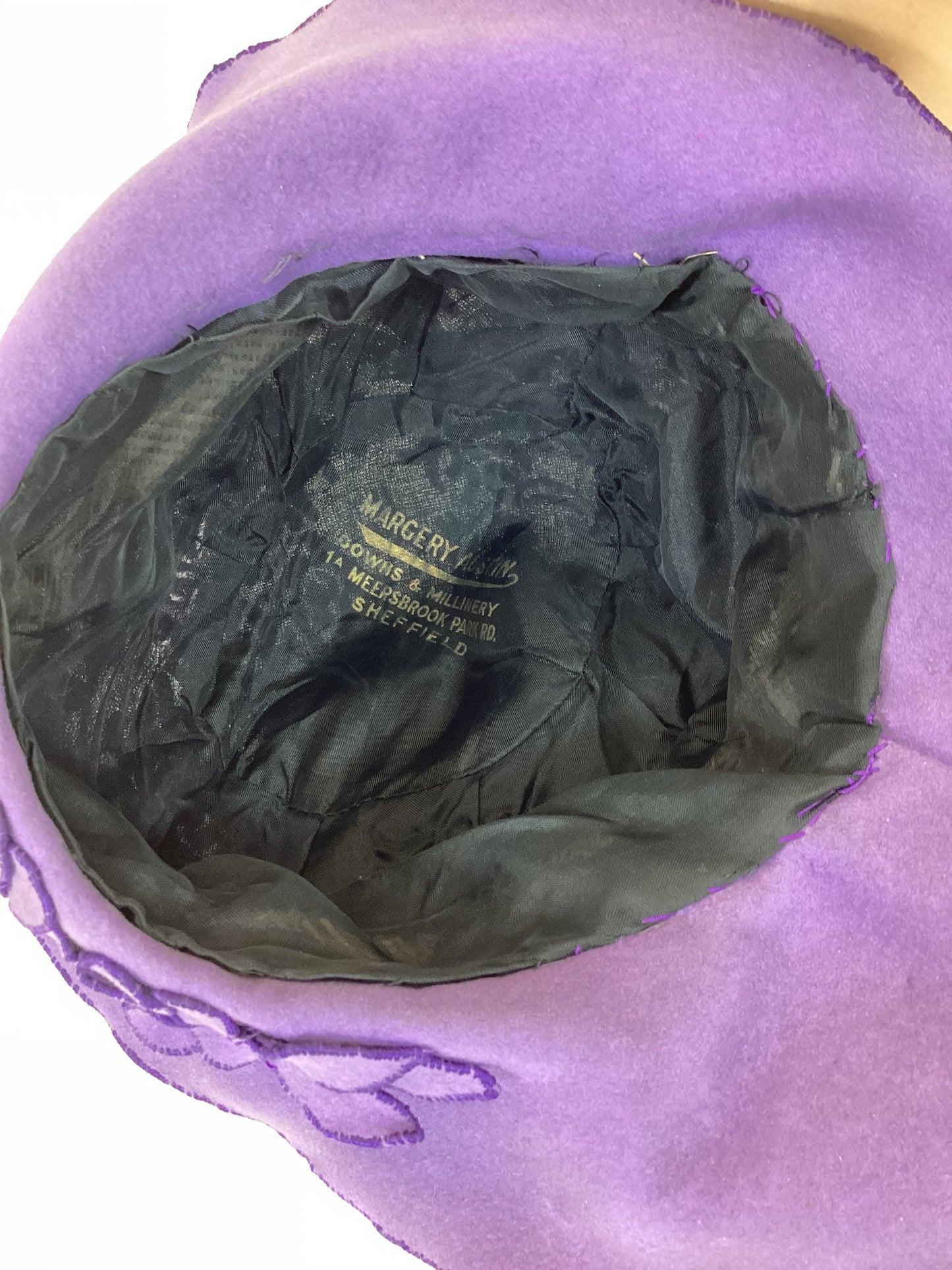 Original 20’s / 30’s maybe earlier Amazing hat - Purple flock Velvet and Felt