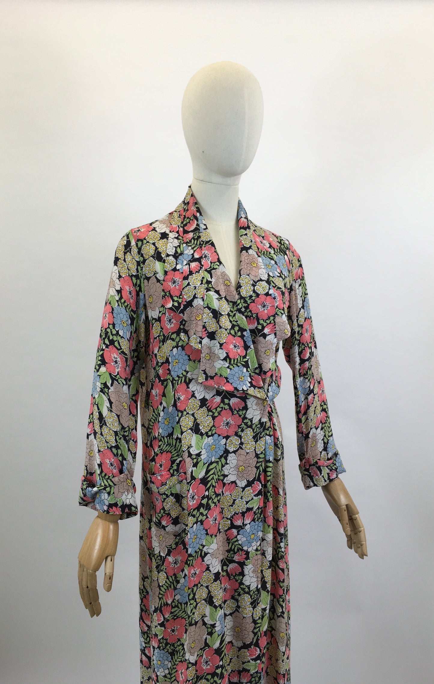 Original 1930’s Gorgeous Floral Summer Coat - Cornflower Blue, Dusky Pink, Primrose Yellow and Pistachio Green flowers