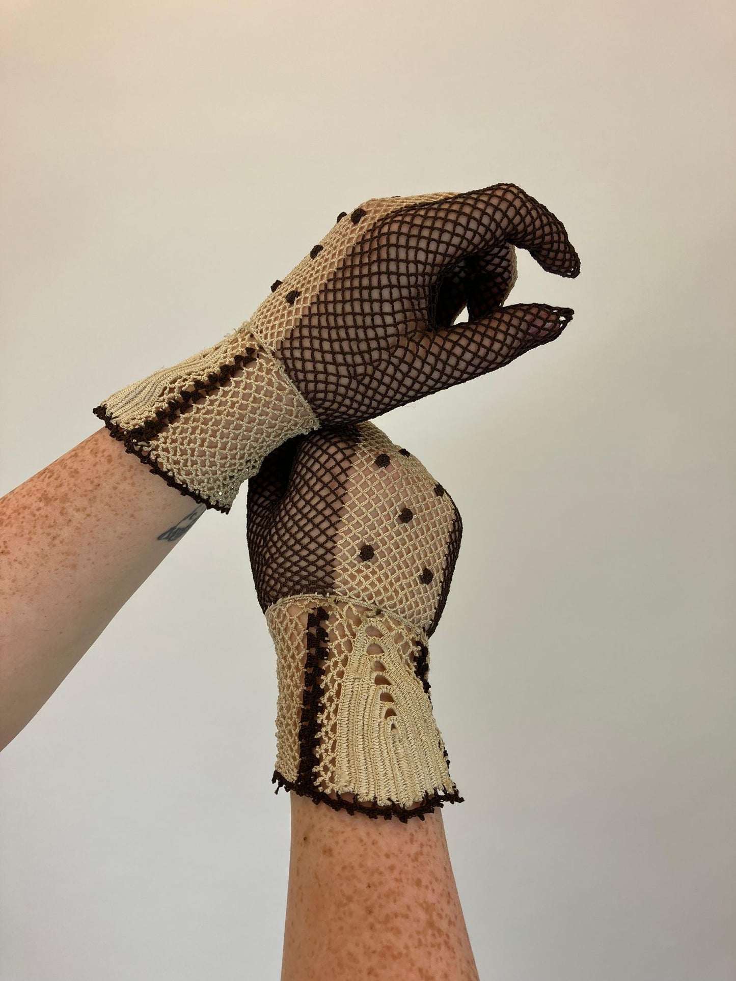Original 30’s Fabulous Crochet 2tone Gloves - Brown and Cream