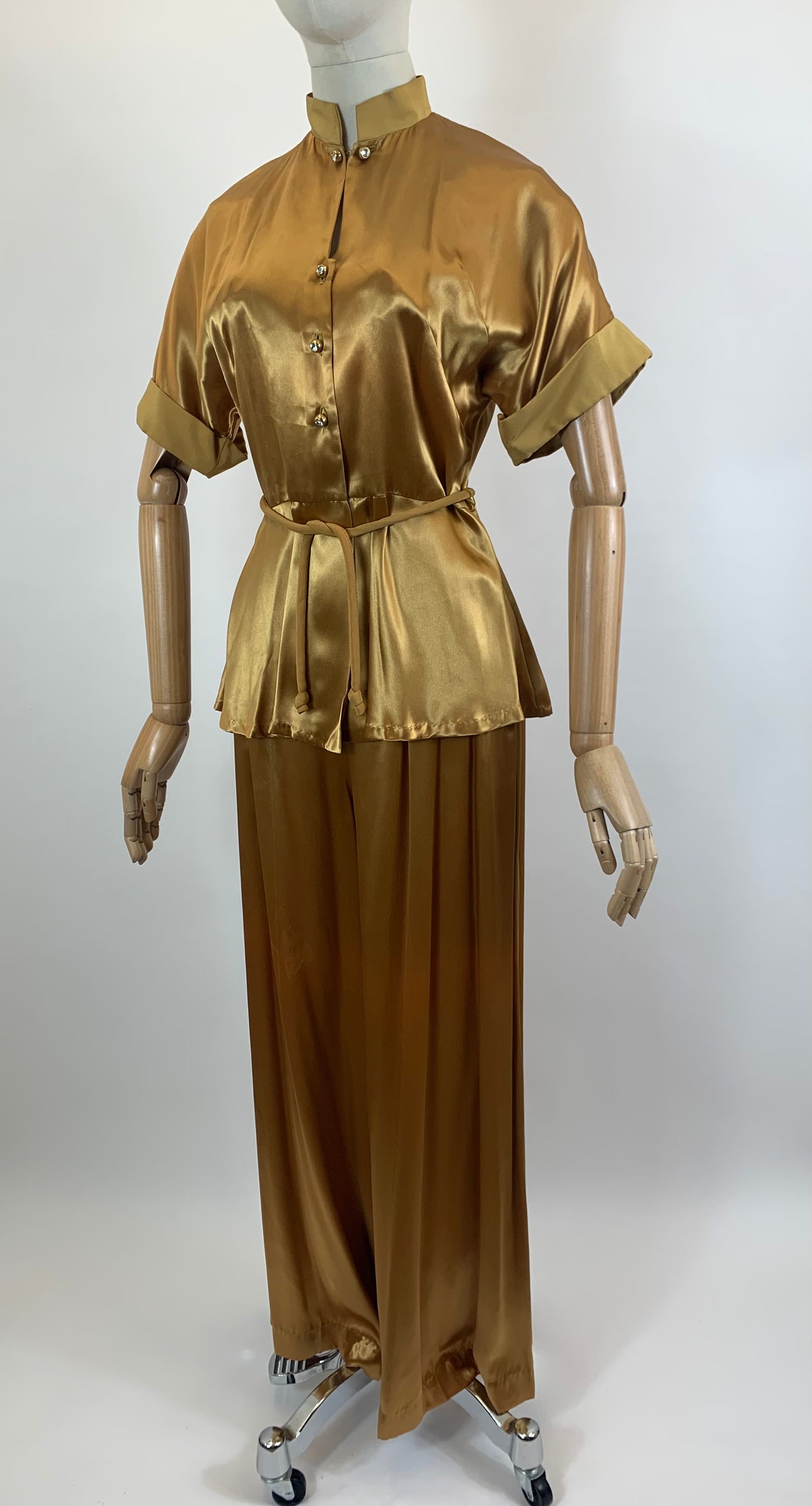 Original 1940's Sublime 3pc Pant Suit in an Old Gold Silk Rayon oozing Old Hollywood Glamour