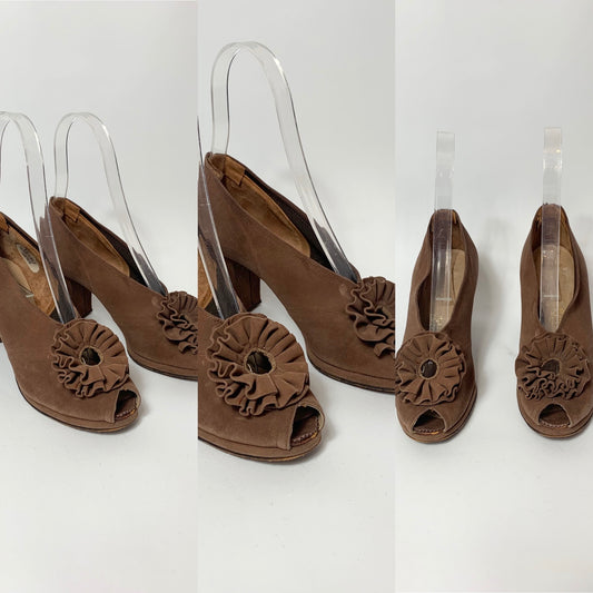 Original Fabulous 1940’s Peep toe Suede Shoes - light Brown.