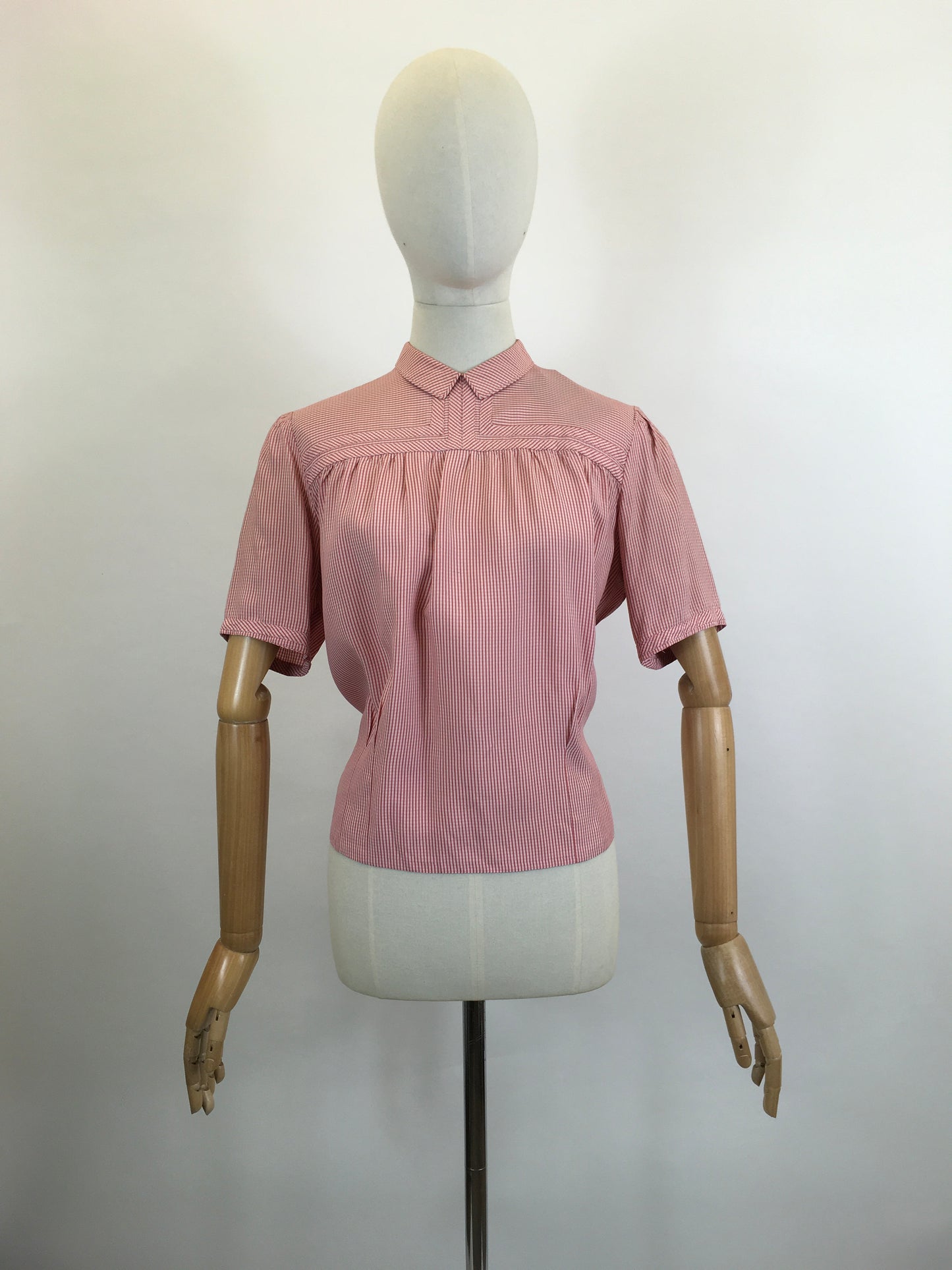 Original 1940’s Gorgeous Subtle Plaid Blouse - of Red, Pink and White