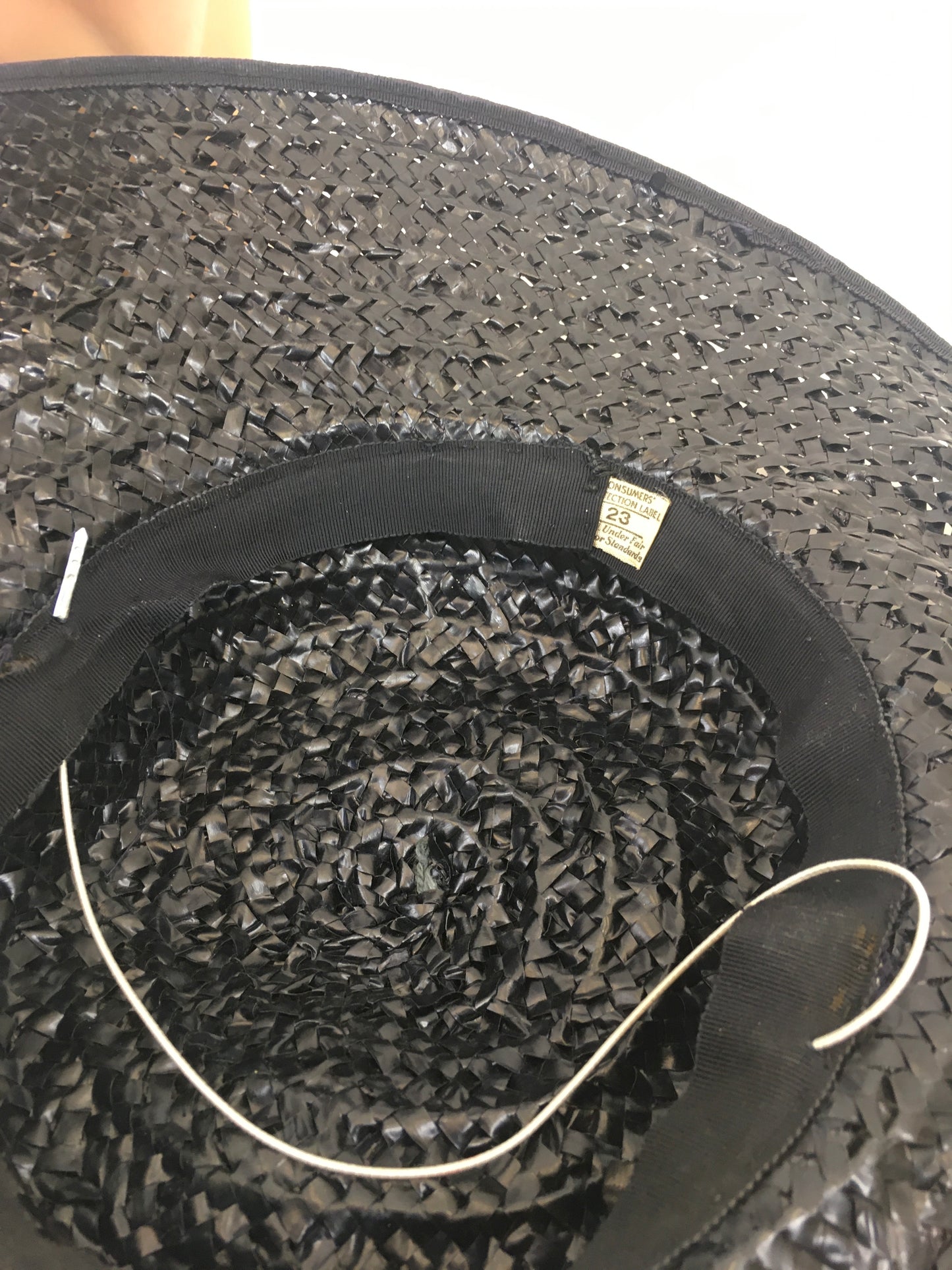 Original 1940’s Fabulous Straw Hat - in Navy