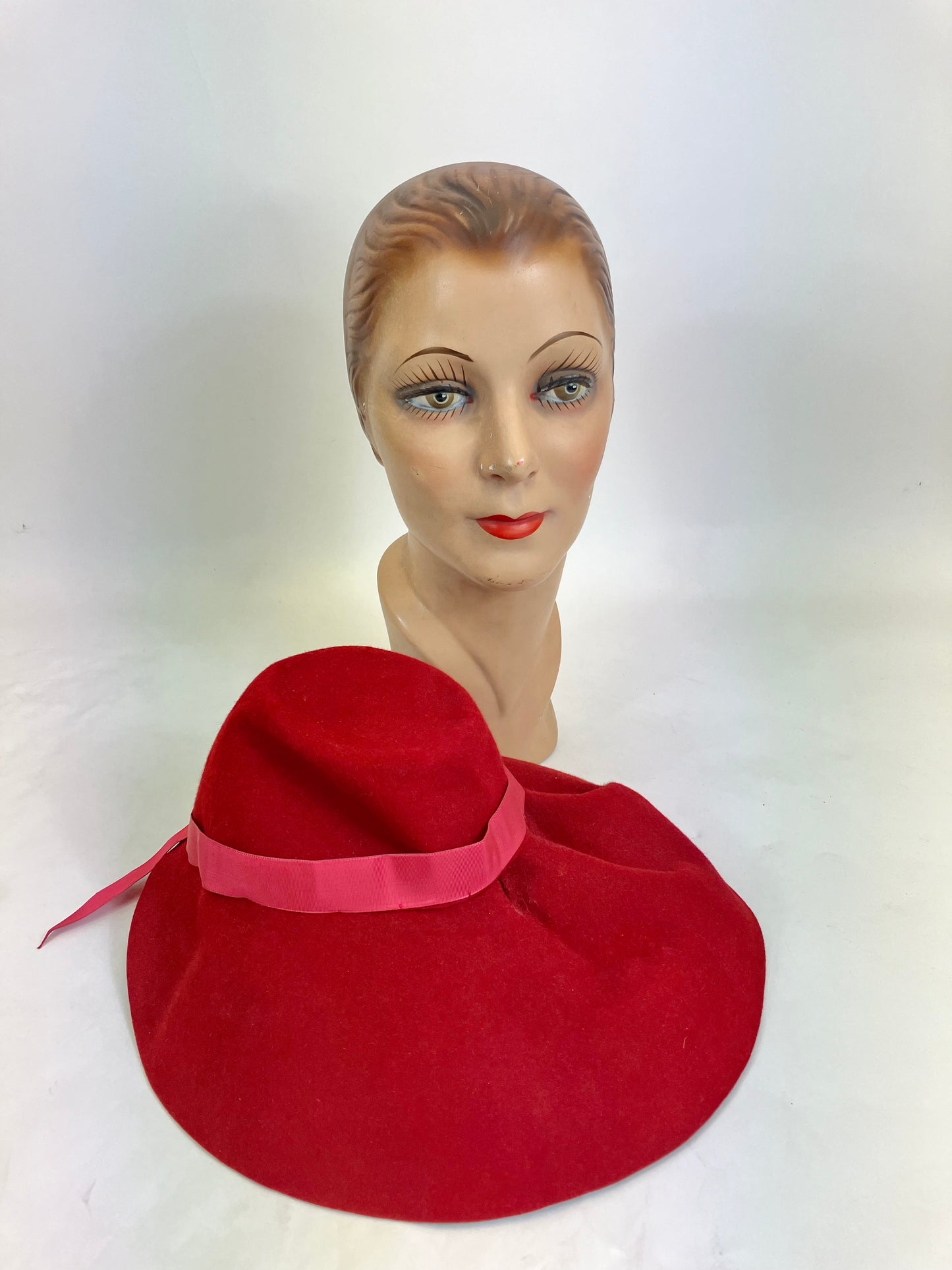 Original 1940’s Fabulous Felt Hat - Cherry Red
