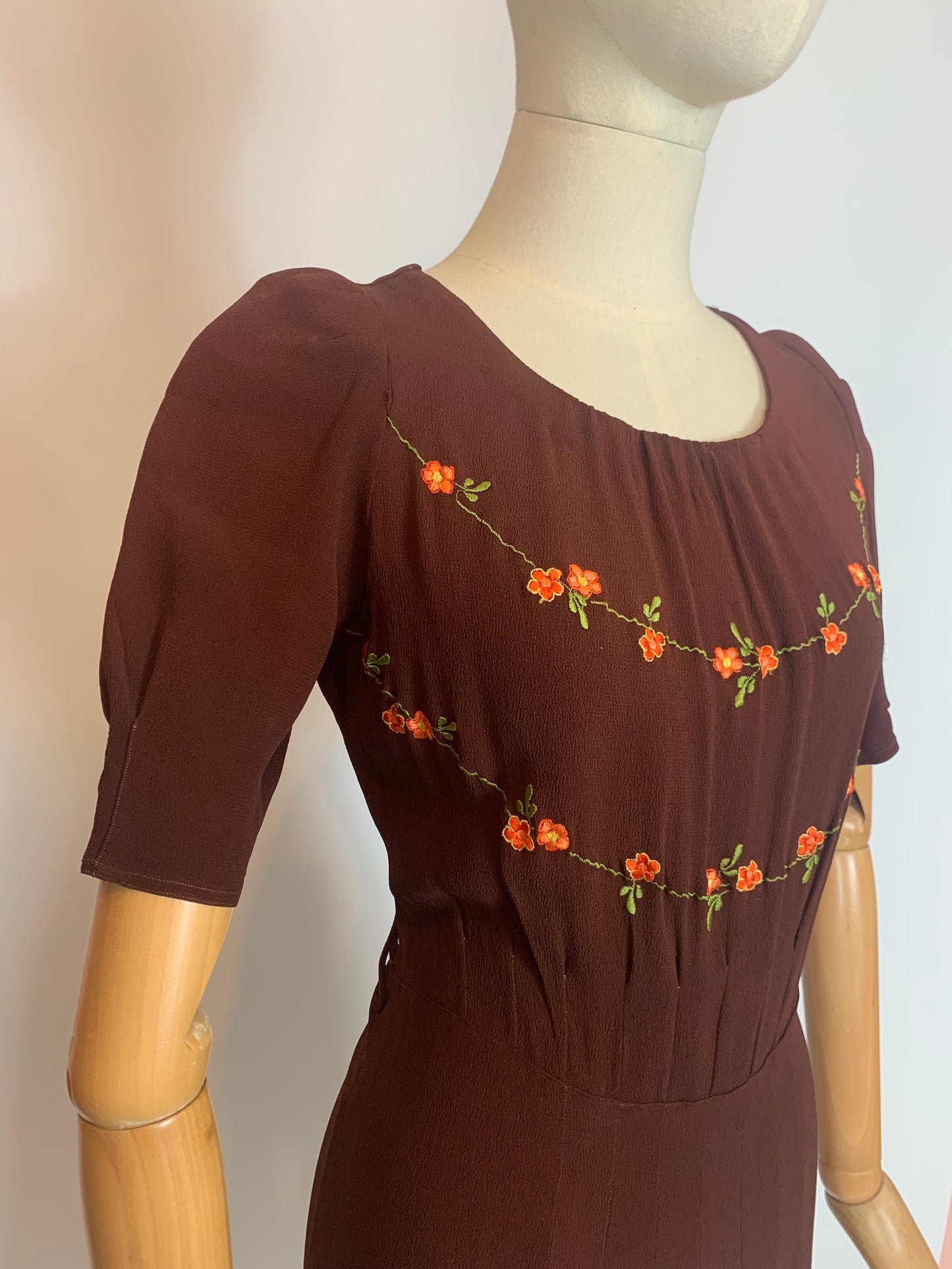 Original 1940’s Beautiful Crepe Dress with embroidery to neckline - Brown