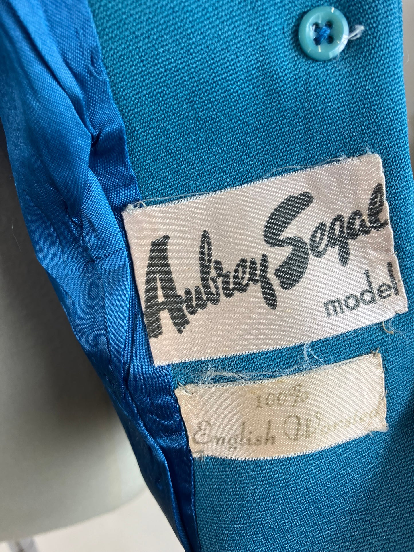 Original Late 1940's beautiful 'new look' era jacket - in Teal