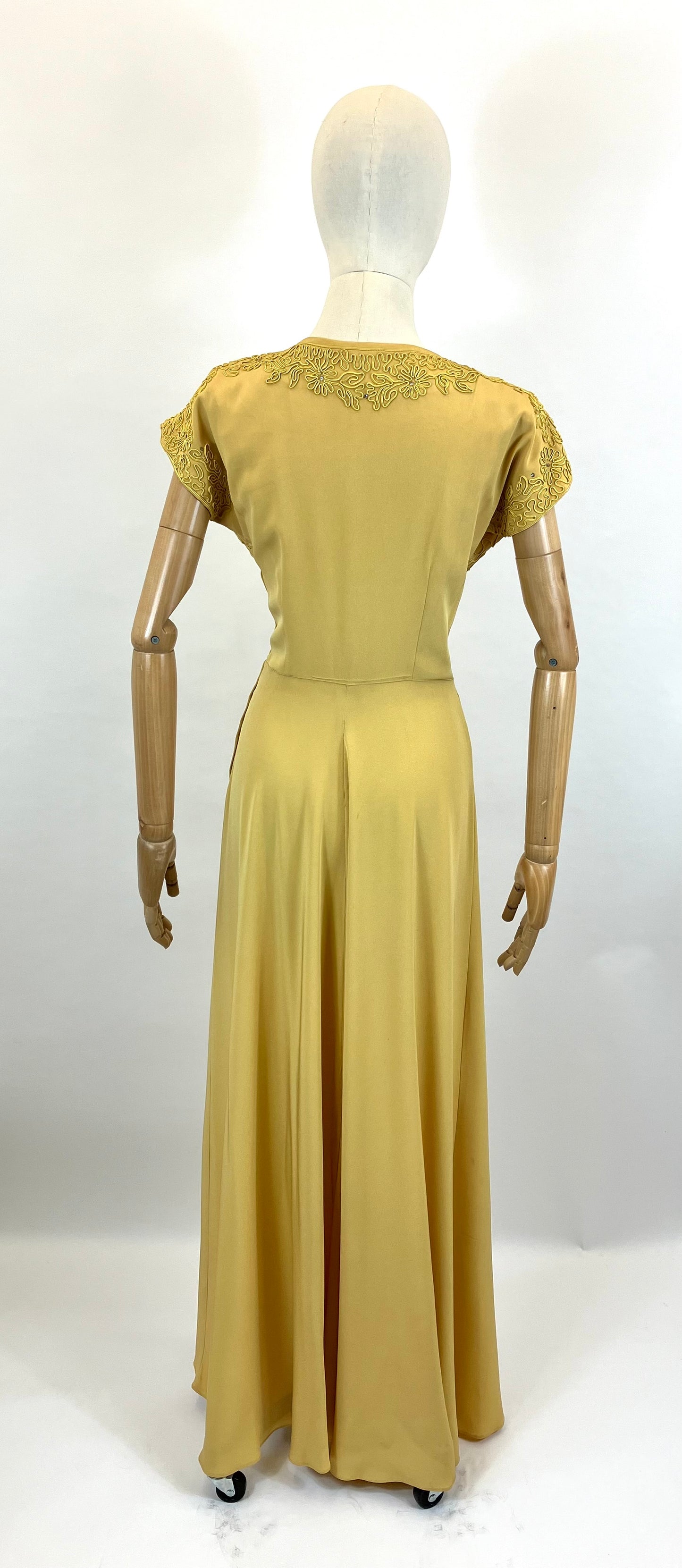 Original 1940’s Du Barry Fabulous Evening Gown in Soft Mustard