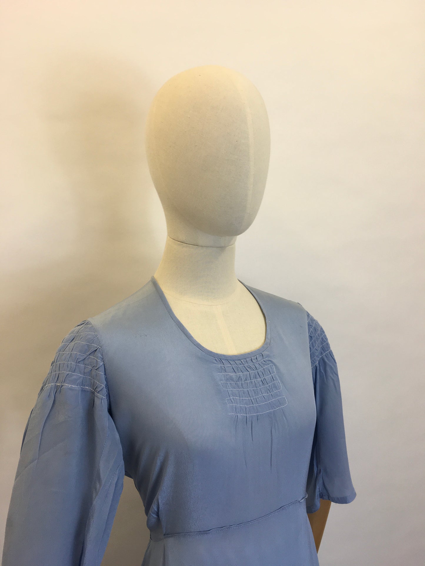 Original 1930's Exquisite Powder Blue Silk Dress - Fabulous Shirred Sleeve Detailing