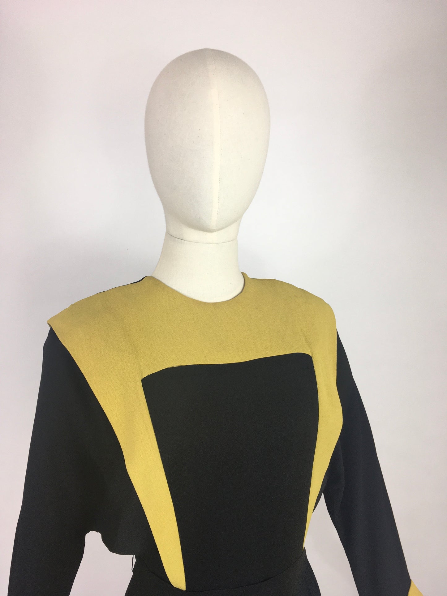 Original 1940’s Amazing Colour Block Dress with Strong Shoulders - In a Black & Chartreuse Colour Block