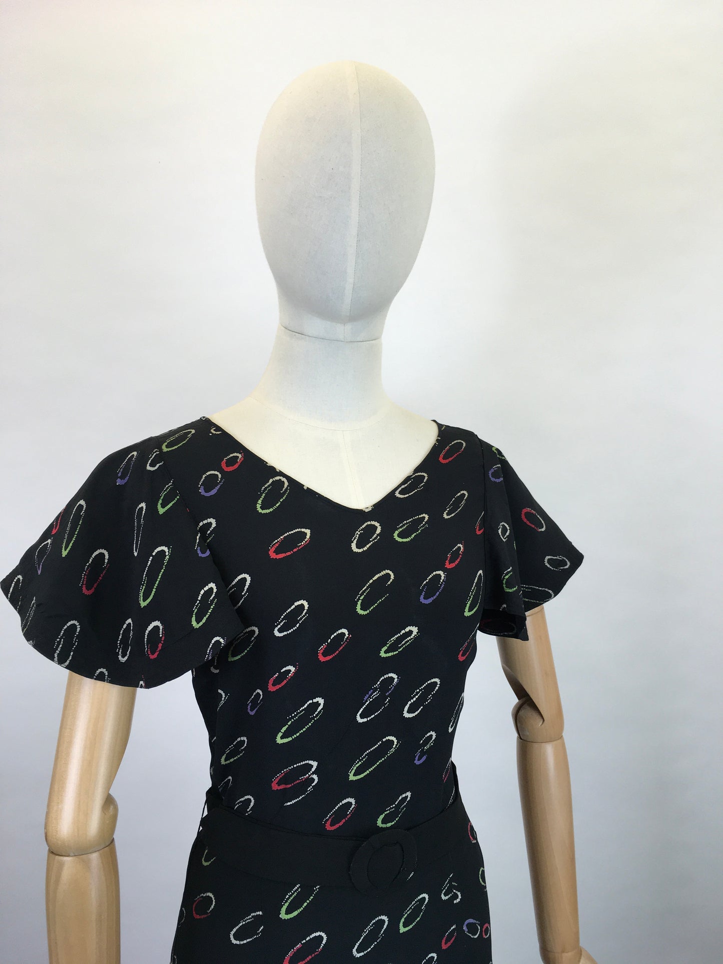 Original 1930’s Exquisite Full Length Gown in A Fine Crepe - Made By ‘ Cavendish House, Cheltenham ‘