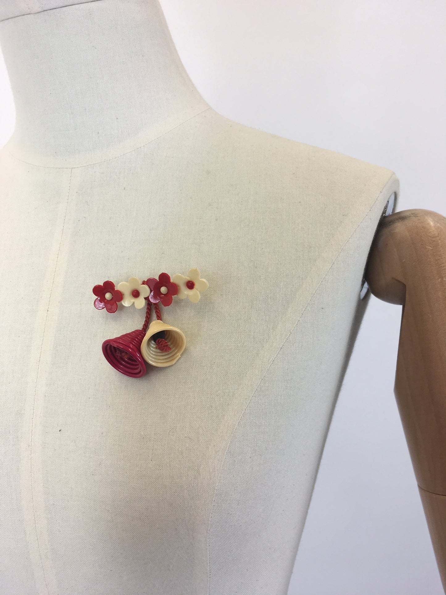 Original 1940's Celluloid Floral Bar Brooch - In Cream and Red with Dangling Bells