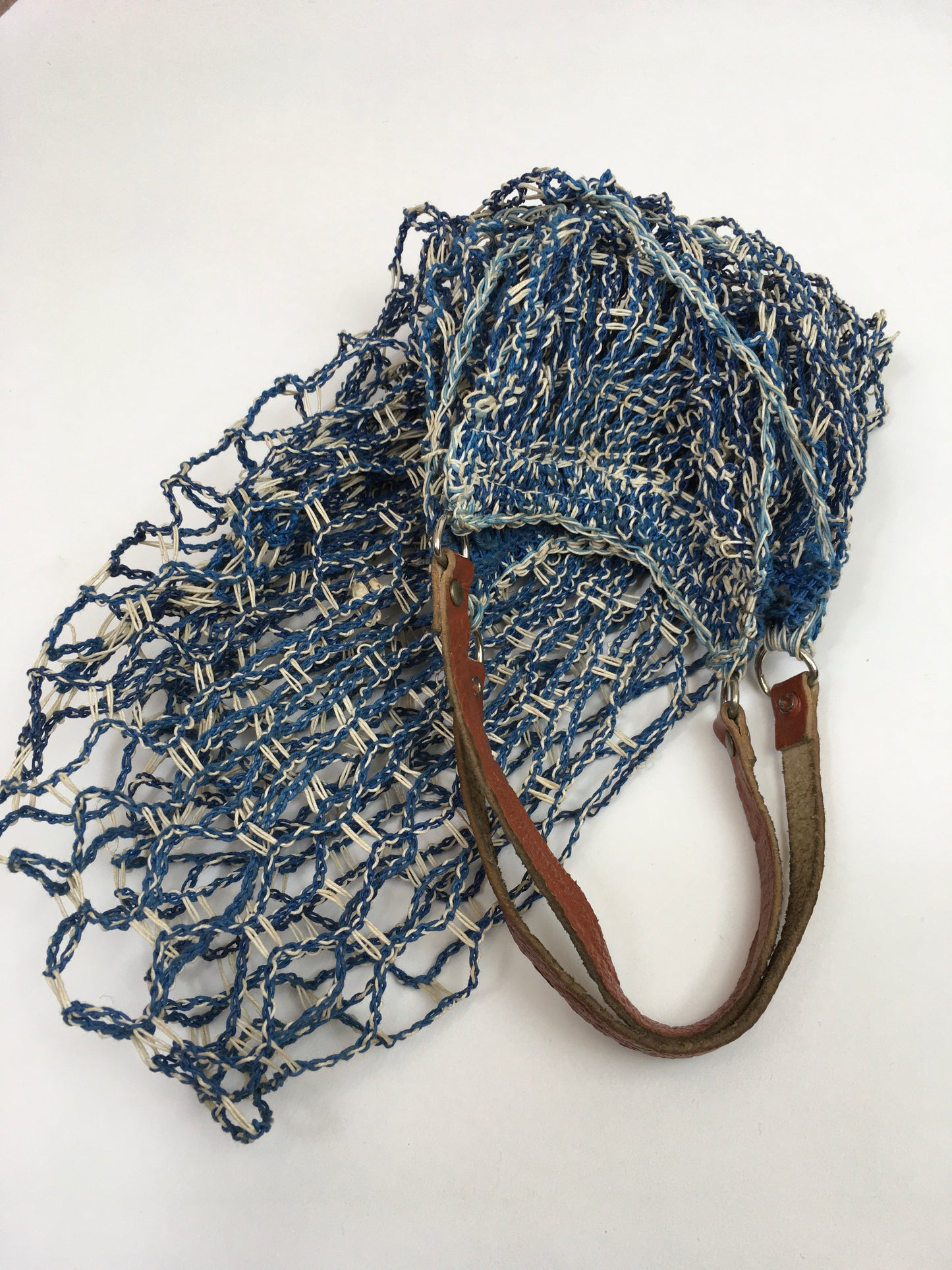 Original 1930’s / 1940’s Blue and White String Bag with Leather Handles - A Fabulous Piece Of Nostalgia