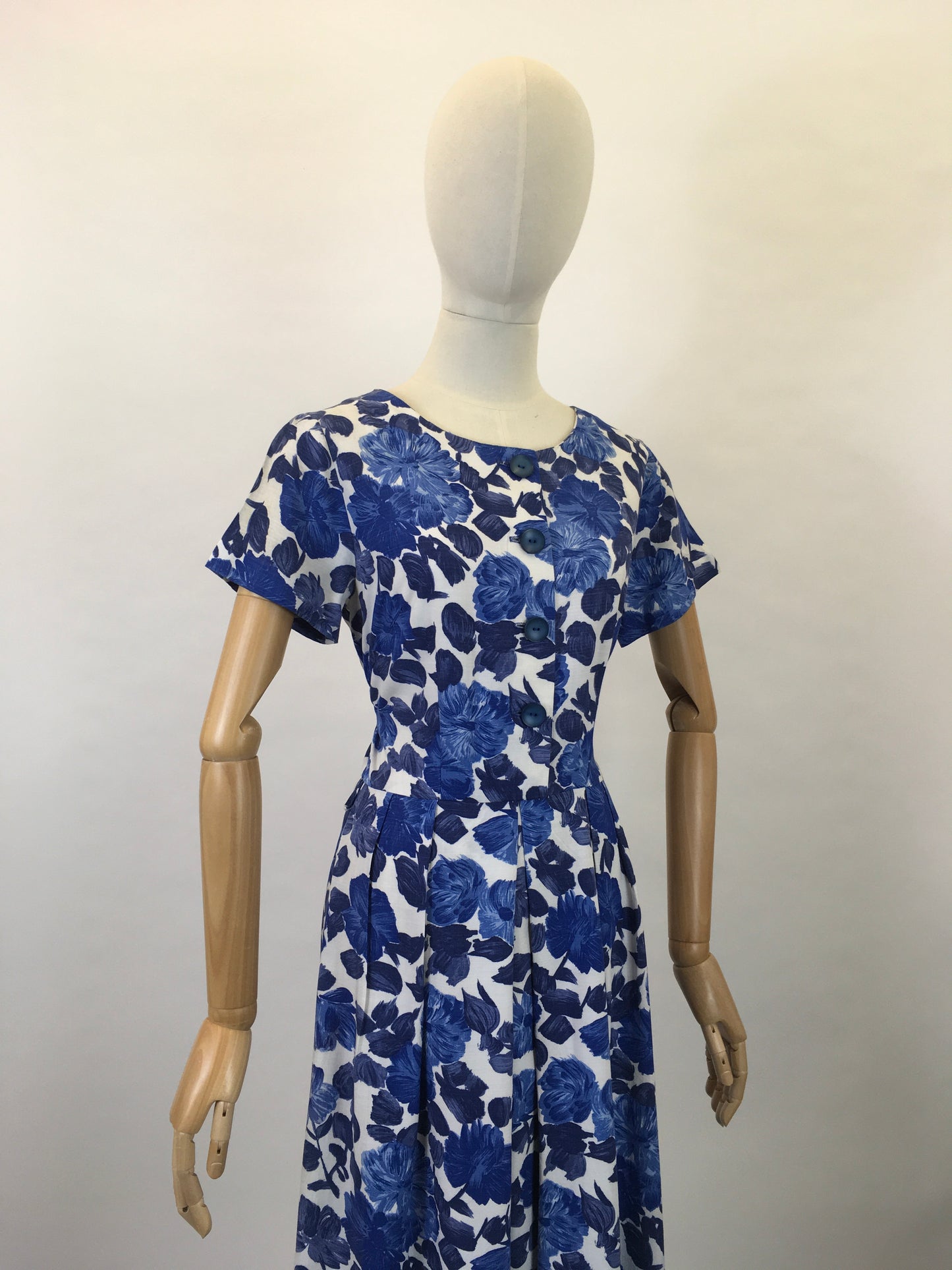 Original 1950’s Darling Floral Cotton Day Dress - Made by ‘ St. Michael ‘