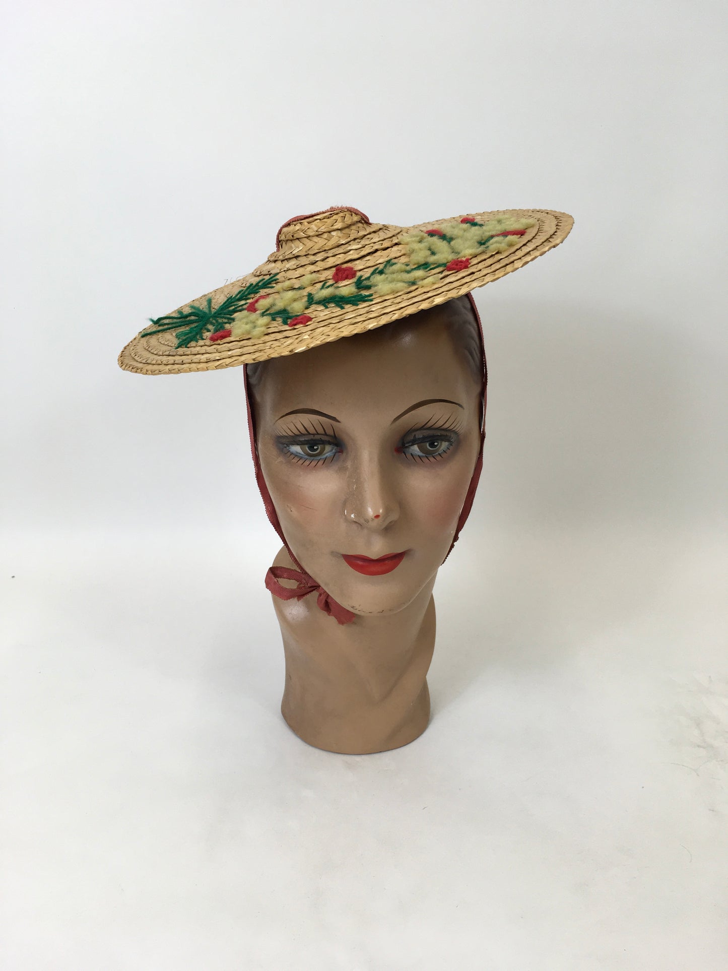 Original Late 1930's Early 1940's Tourist Hat - With Lovely Floral Detailing