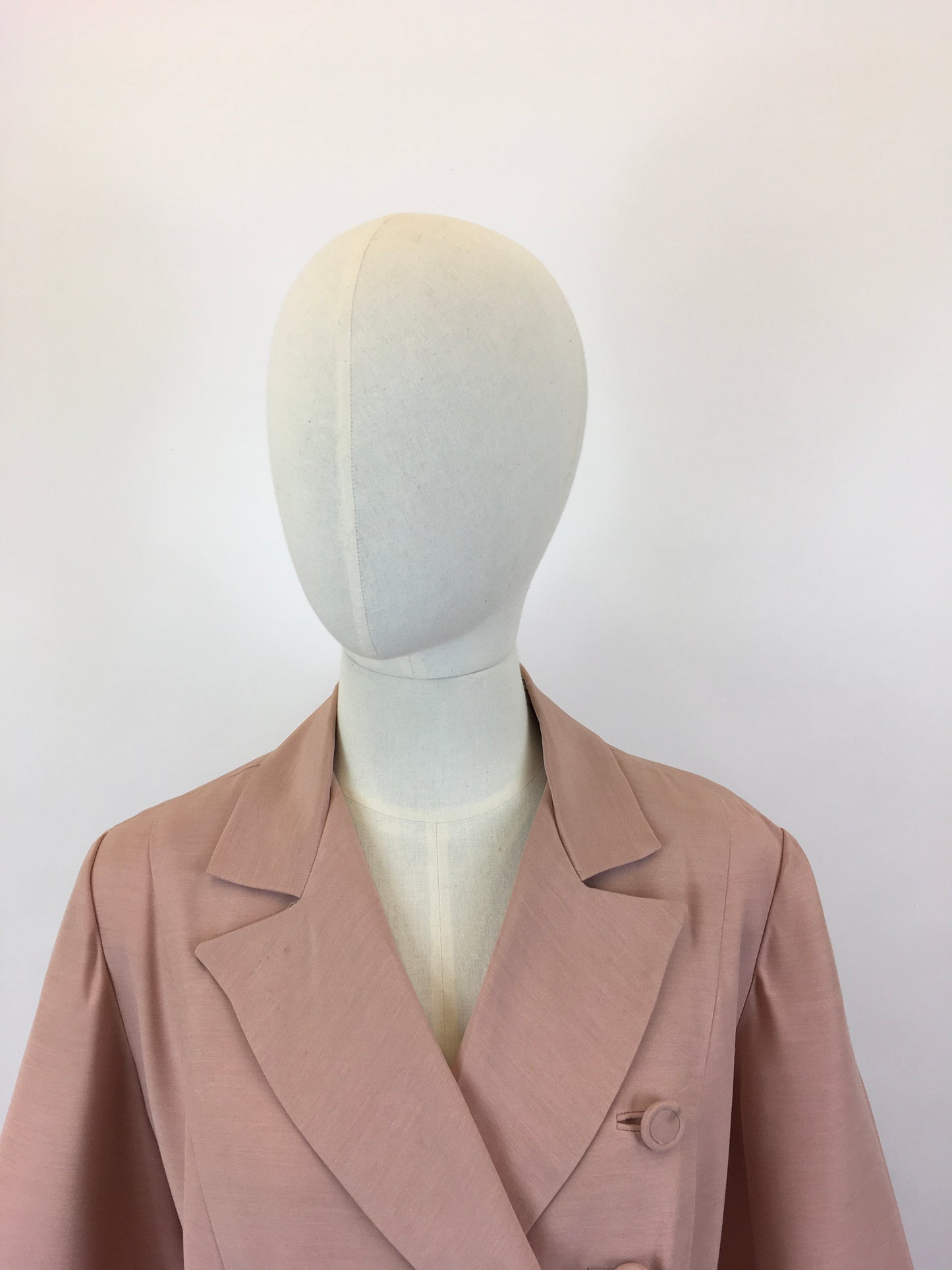 Original 1940’s Volup 2pc Suit by ‘ Renauld Frocks ‘ - In A Dusky Pink Silk