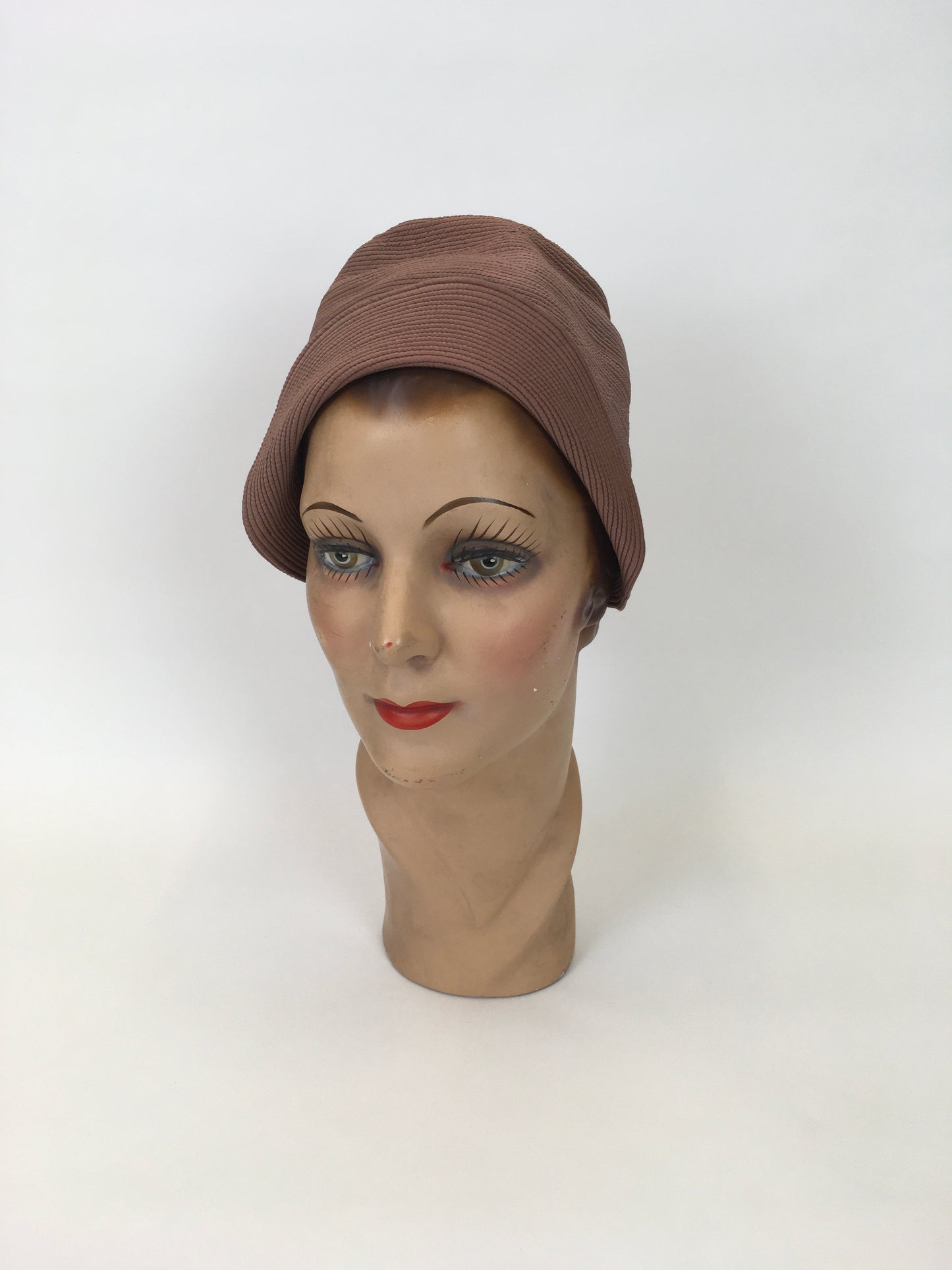 Original 1930s Exquisite Pale Rose Cloche Hat - Labelled ‘ Henry Heath’, A London Maker