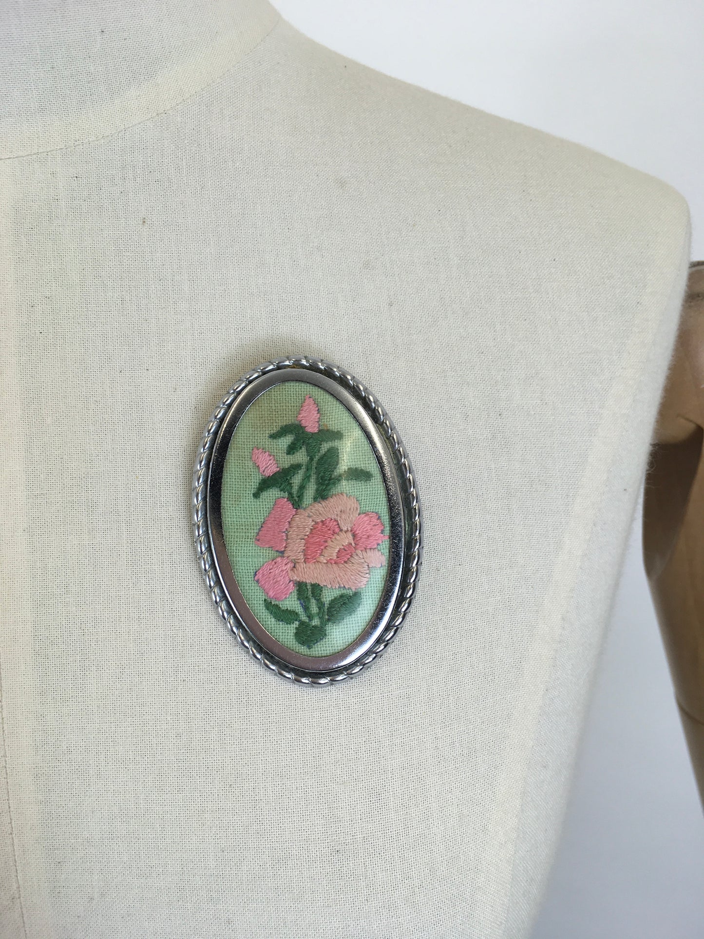 Original 1940’s / 1950’s Beautiful Floral Embroidered Brooch - In Springtime Touches of Pastel Pinks and Mint Green