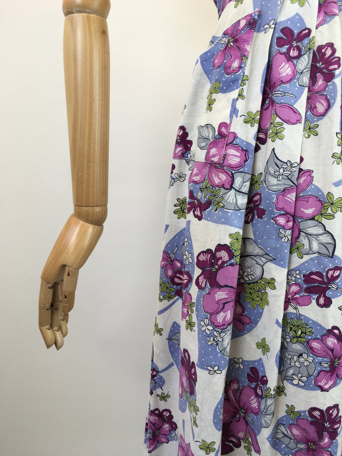 Original 1940's Lovely Cotton Day Dress - In Purple, Pink, Magenta and Green