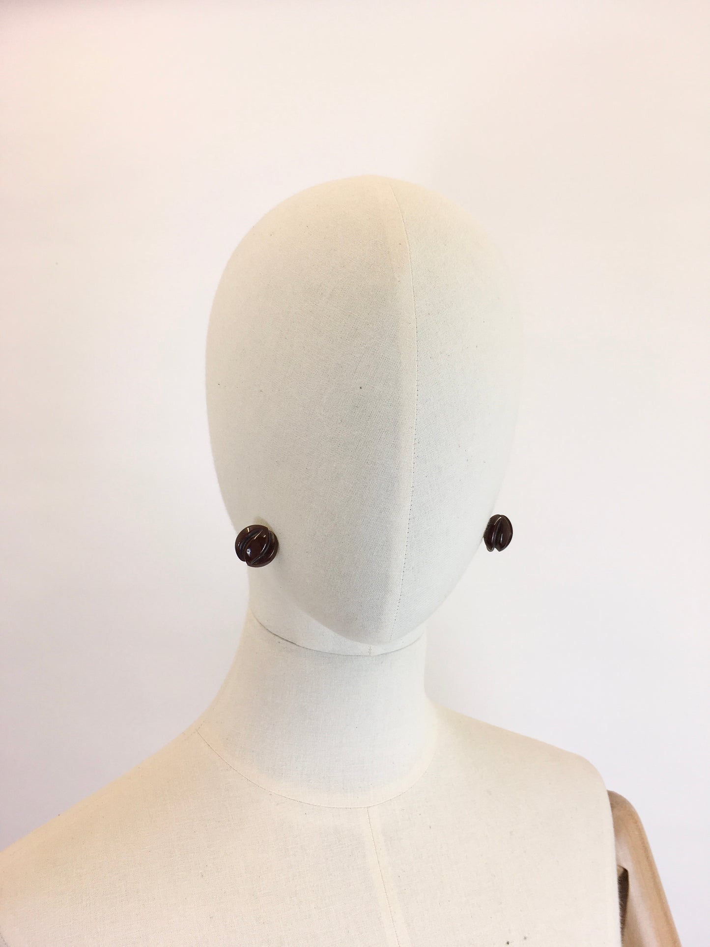 Original 1940’s Stunning Carved Bakelite Screw back Earrings - In A Lovely Autumnal Brown