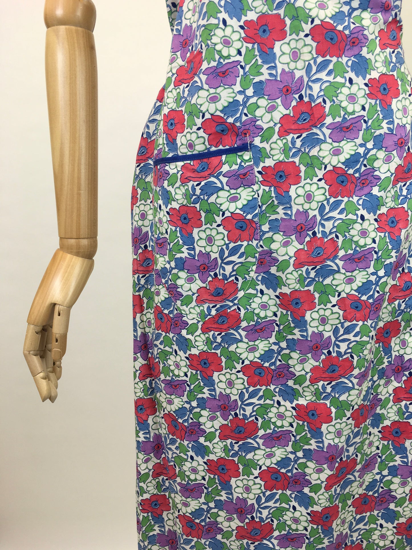 Original 1940’s Utility CC41 Wraparound Pinny - In A Lovely Bright Floral in Reds, Purples, Greens & Blues