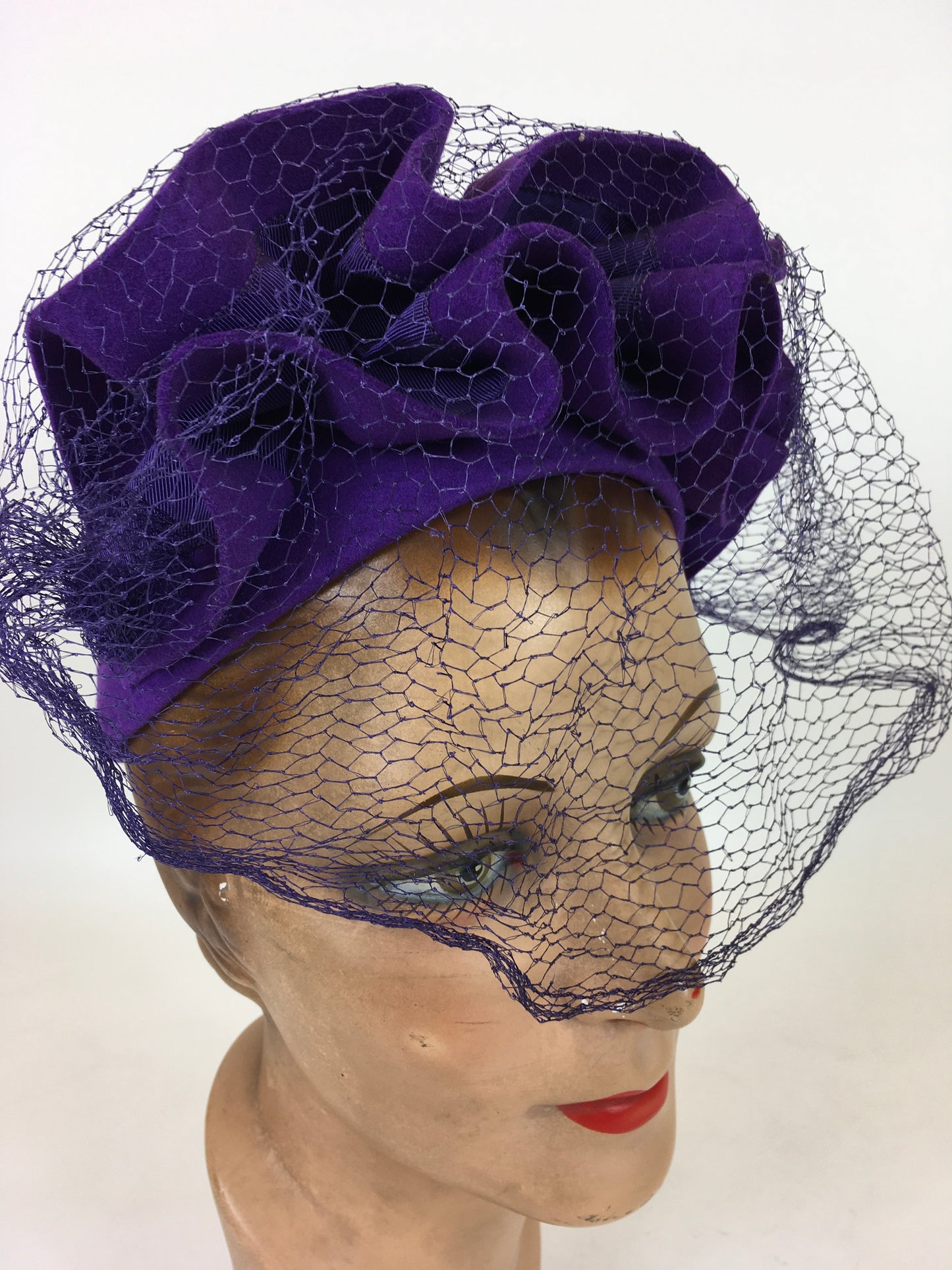 Original 1940's Exquisite 'New York Creations' Hat - In Cadburys Rich Purple