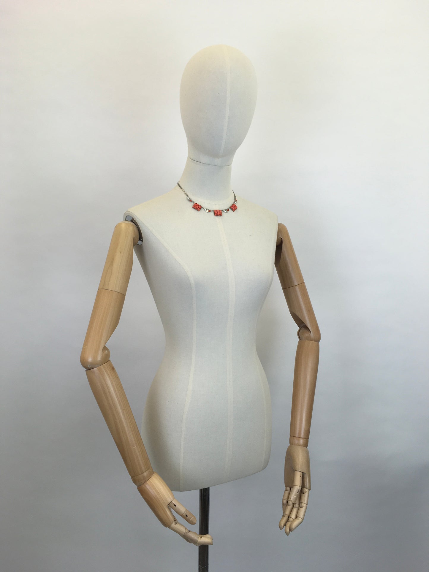 Original 1930s Coral Pressed Glass & Enamel Necklace - With Intricate Deco Detailing