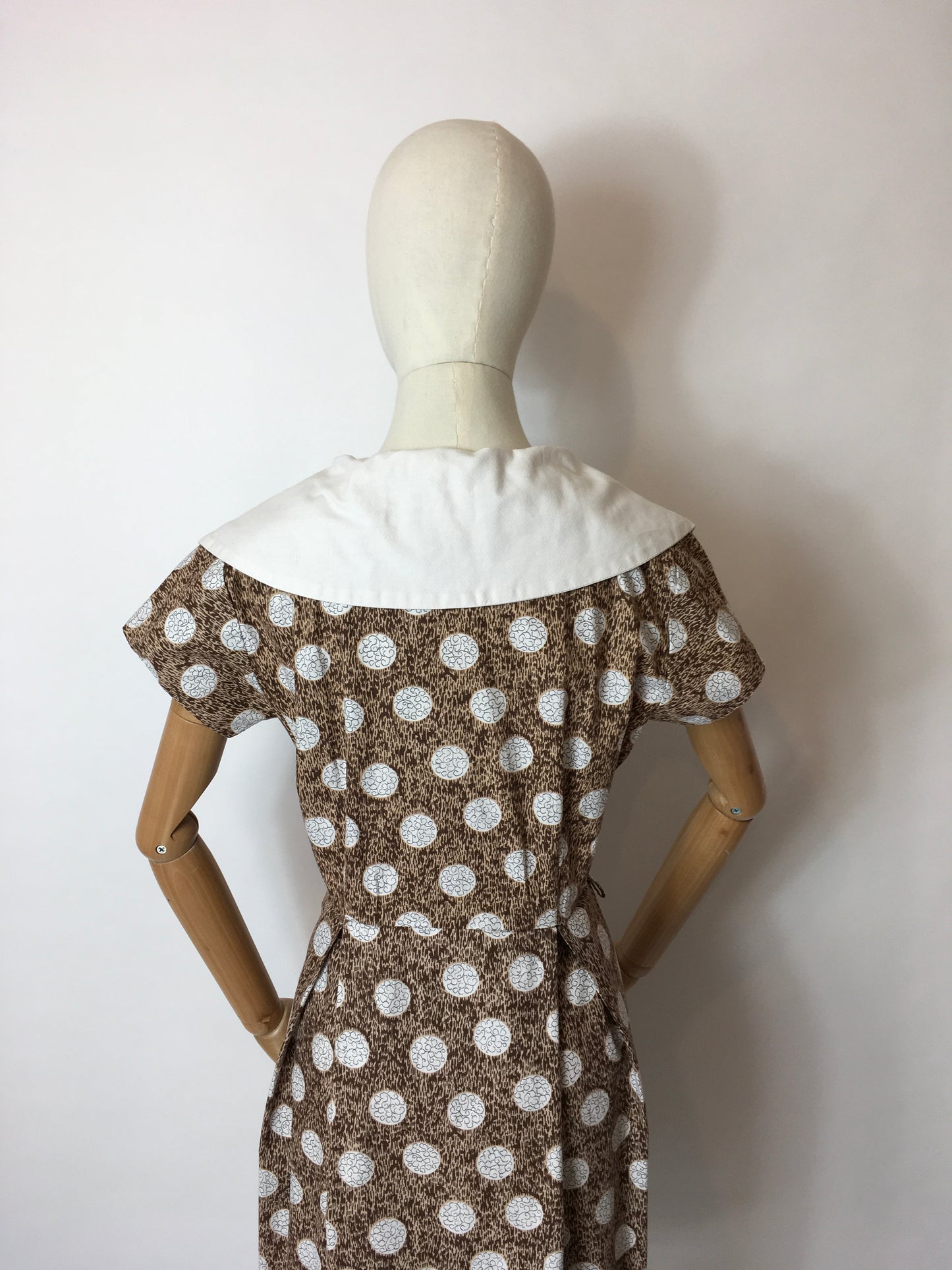 Original 1950s Cotton Day Dress - Lovely Geometric Print in Browns, Beiges and Whites