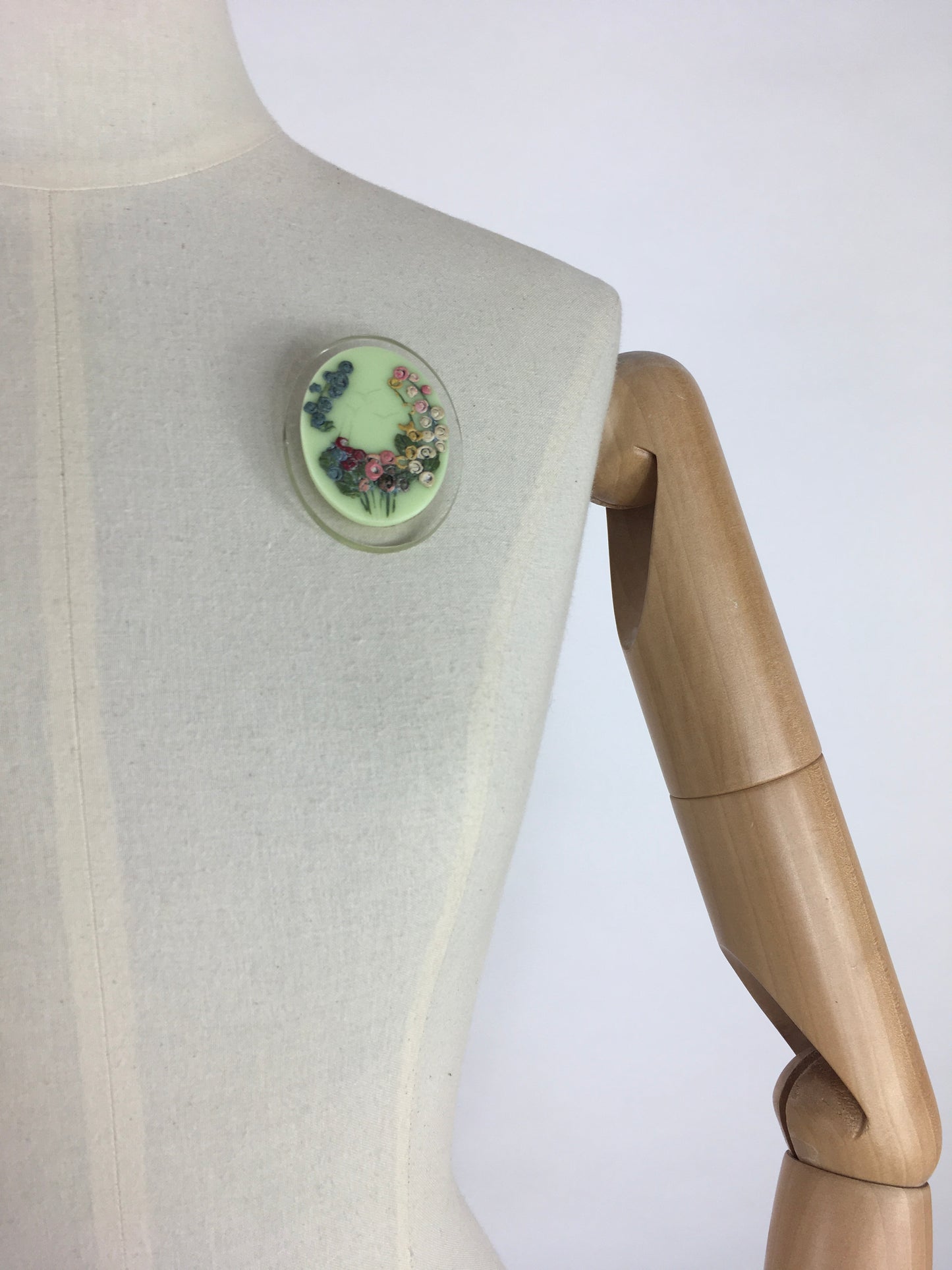 Original 1940’s Double Layered Lucite Brooch - With Handpainted Pastel Floral Details