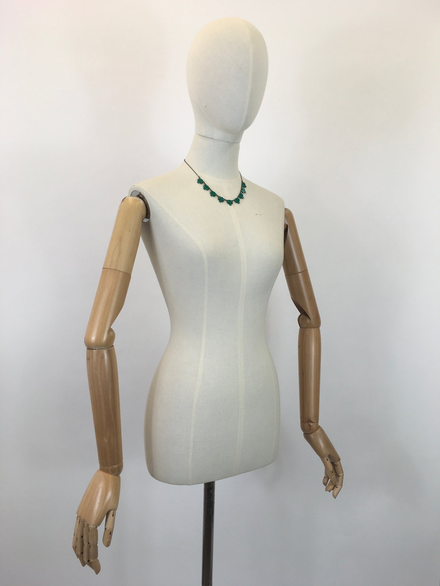 Original 1930’s Art Deco Shaped Necklace - With Jade Green Glass